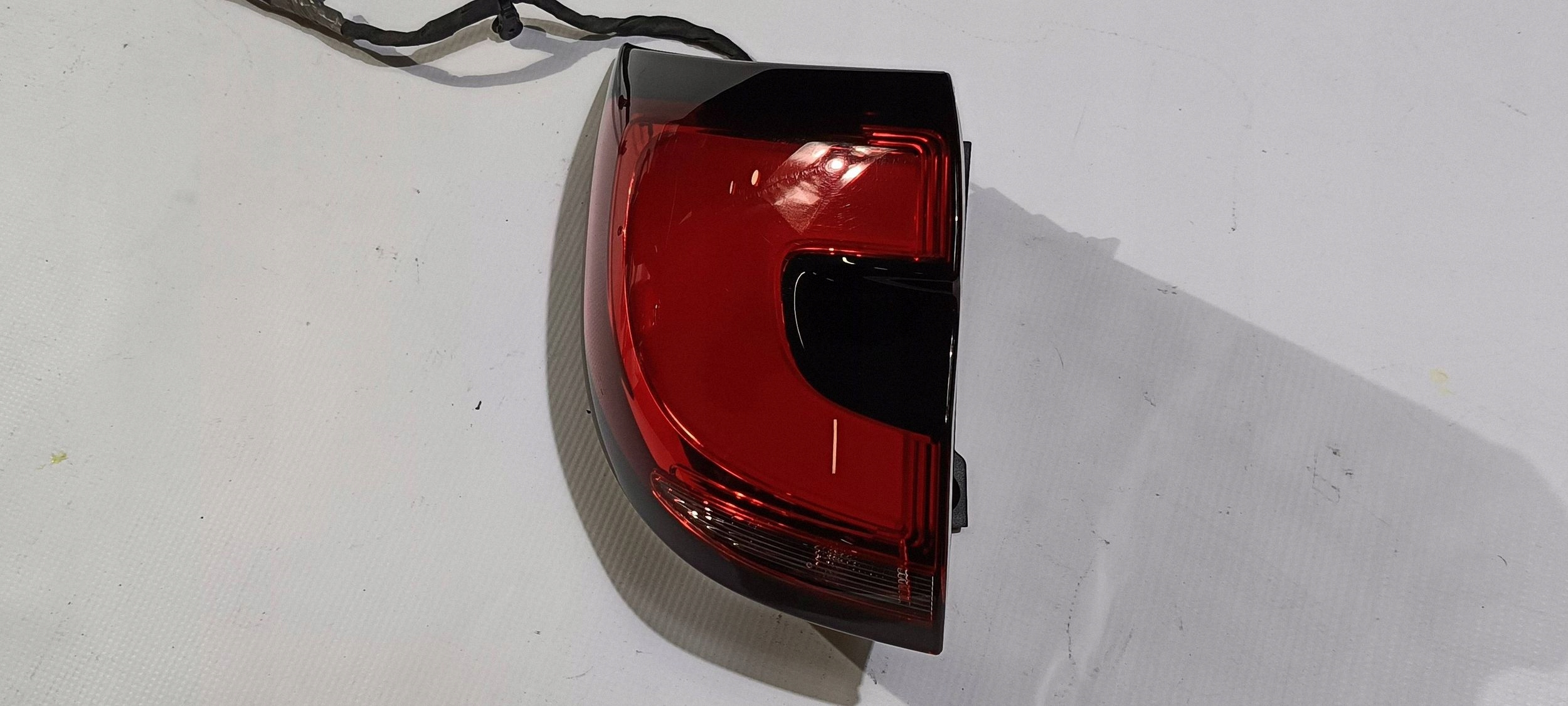 light rear part rear left LED lift Chrysler Pacifica 2021
