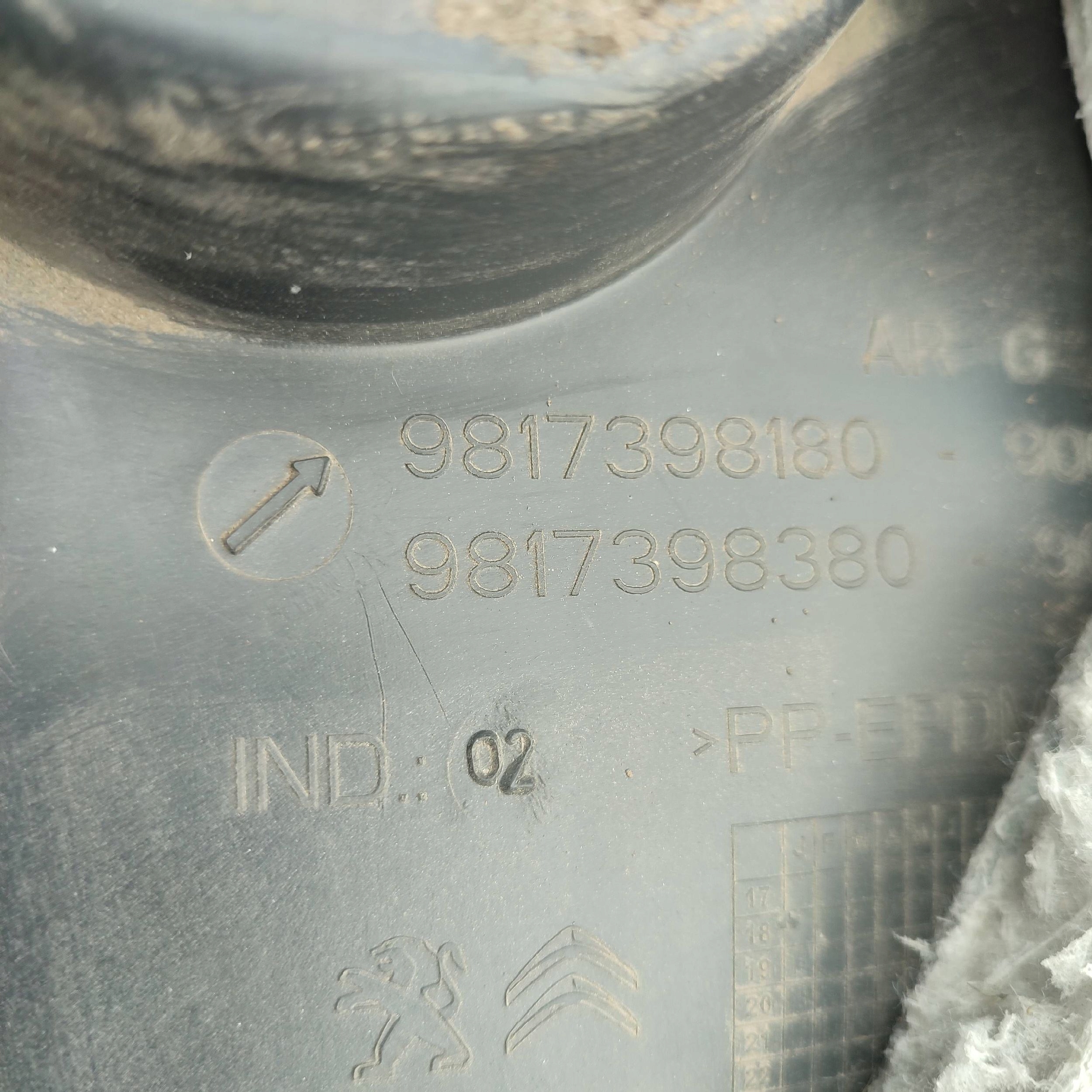 mudguard rear. rear part side left Peugeot Rifter 9817398180