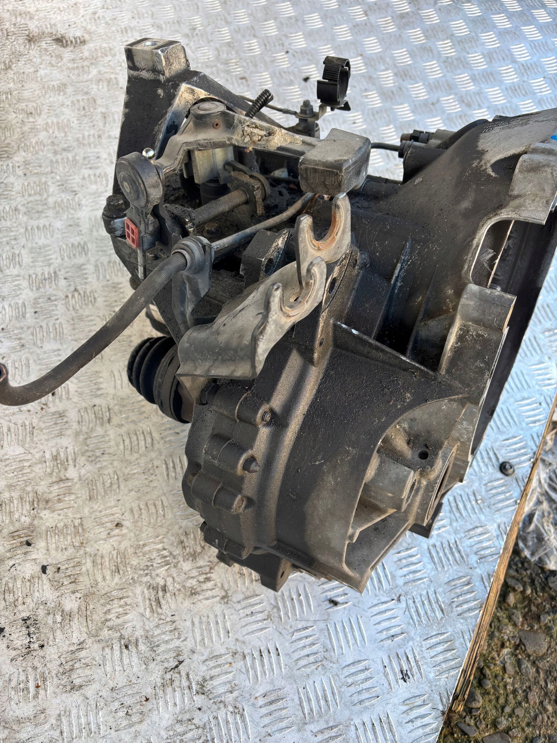 Getriebe 6M5R7002VC 2.0 16V FORD FOCUS II C-MAX