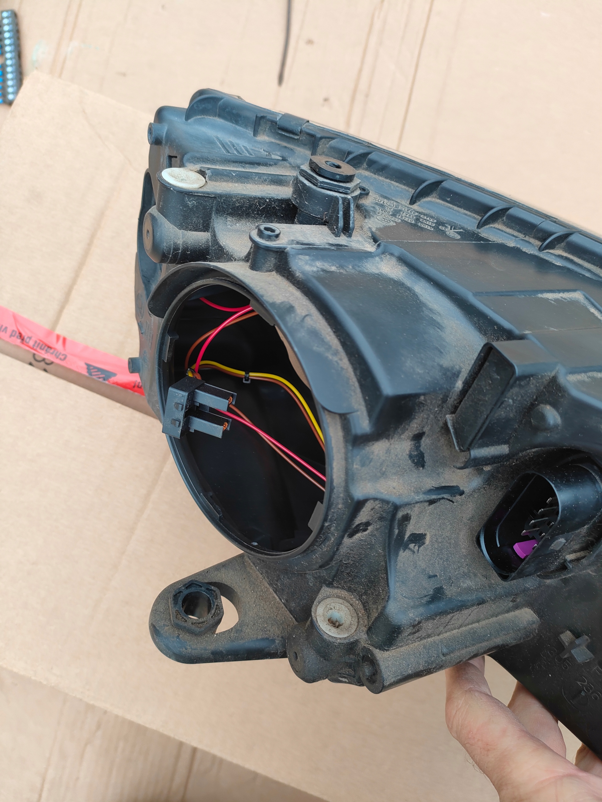 SKODA OCTAVIA III light front left 5E1941015