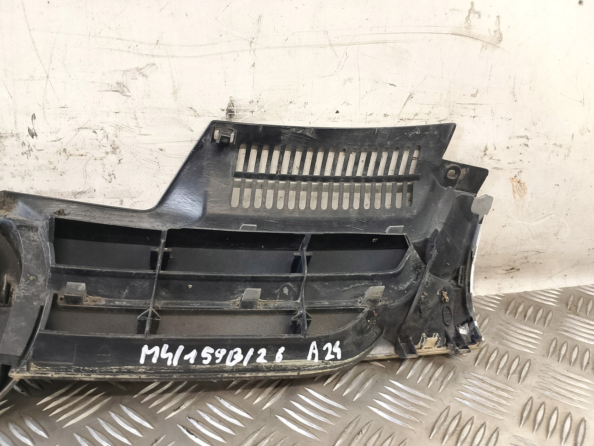 Grill Grill VW GOLF V 1K0853655A 1K0853651A