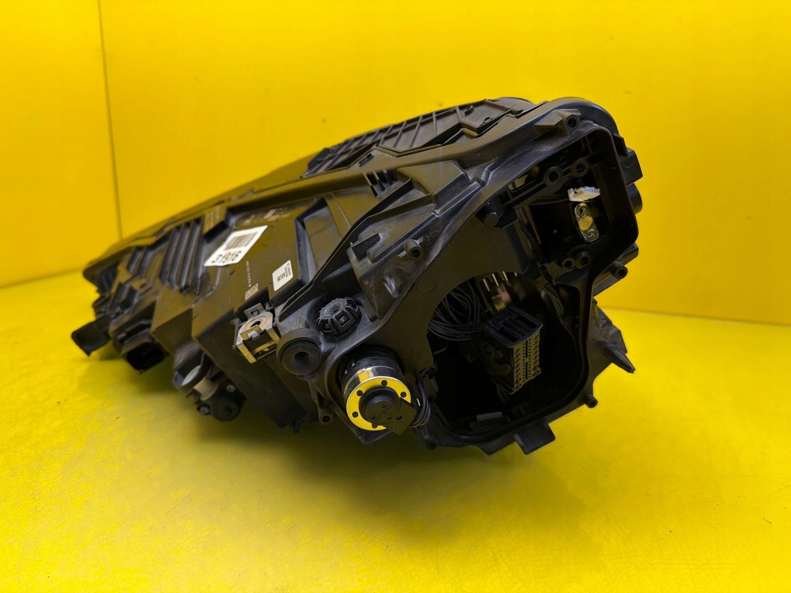 light right front Audi Q8 4M8 Full Led 4M8941034