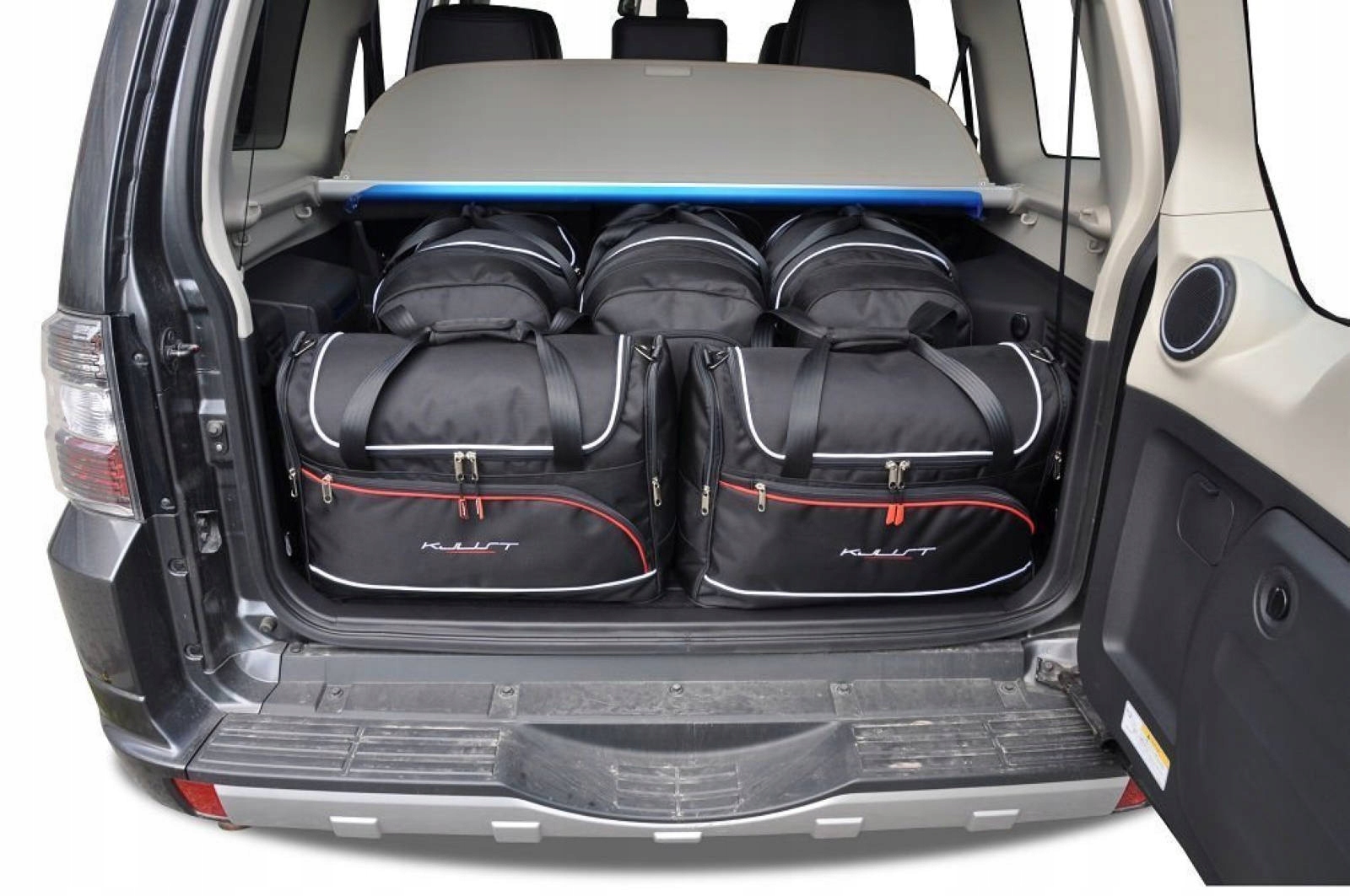 J&j Automotive Sada 5ks cestovných tašiek Aero pre Mitsubishi Pajero 2006+