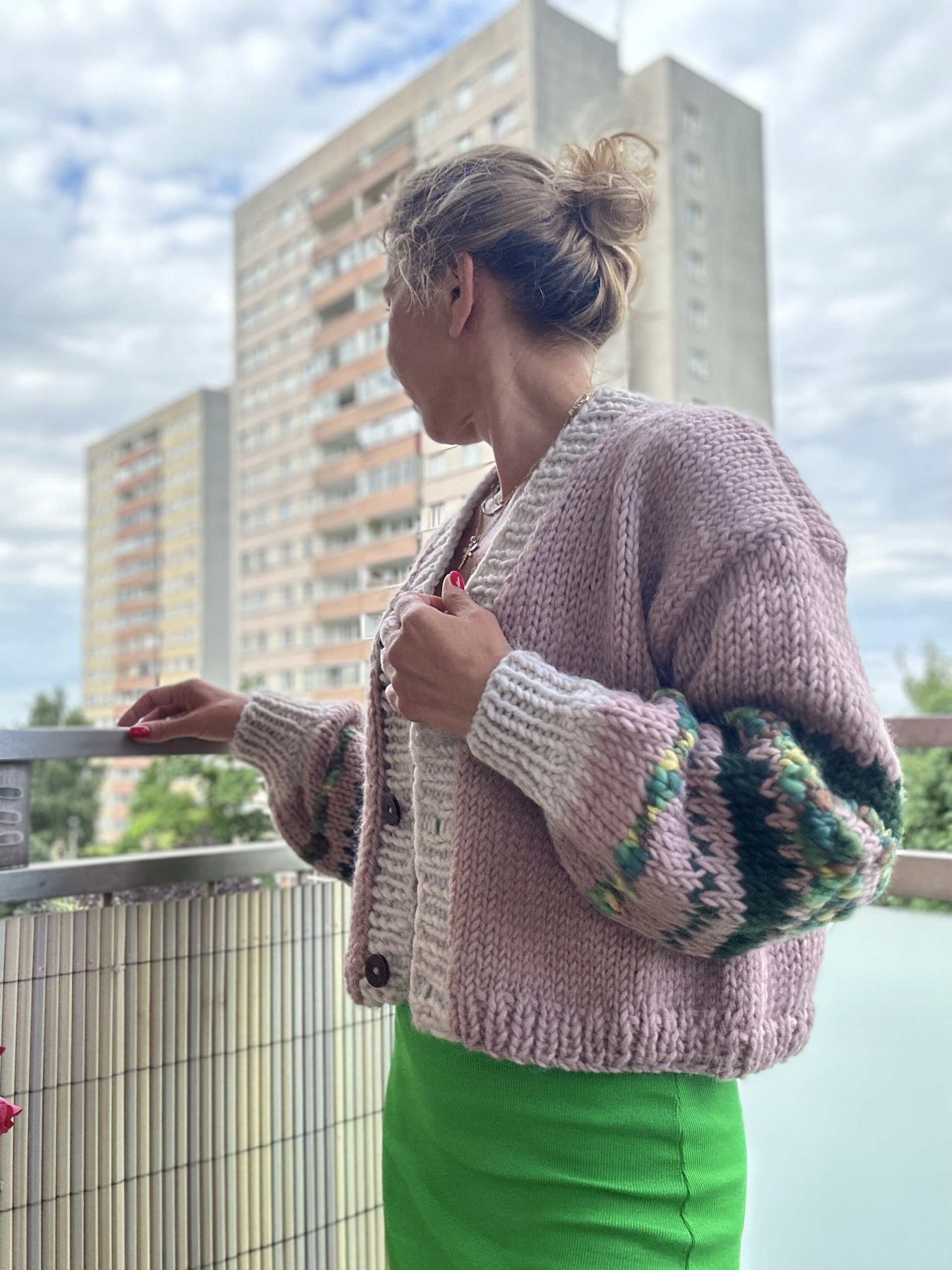 Cardigan Art 2 béžová ručně vyráběná
