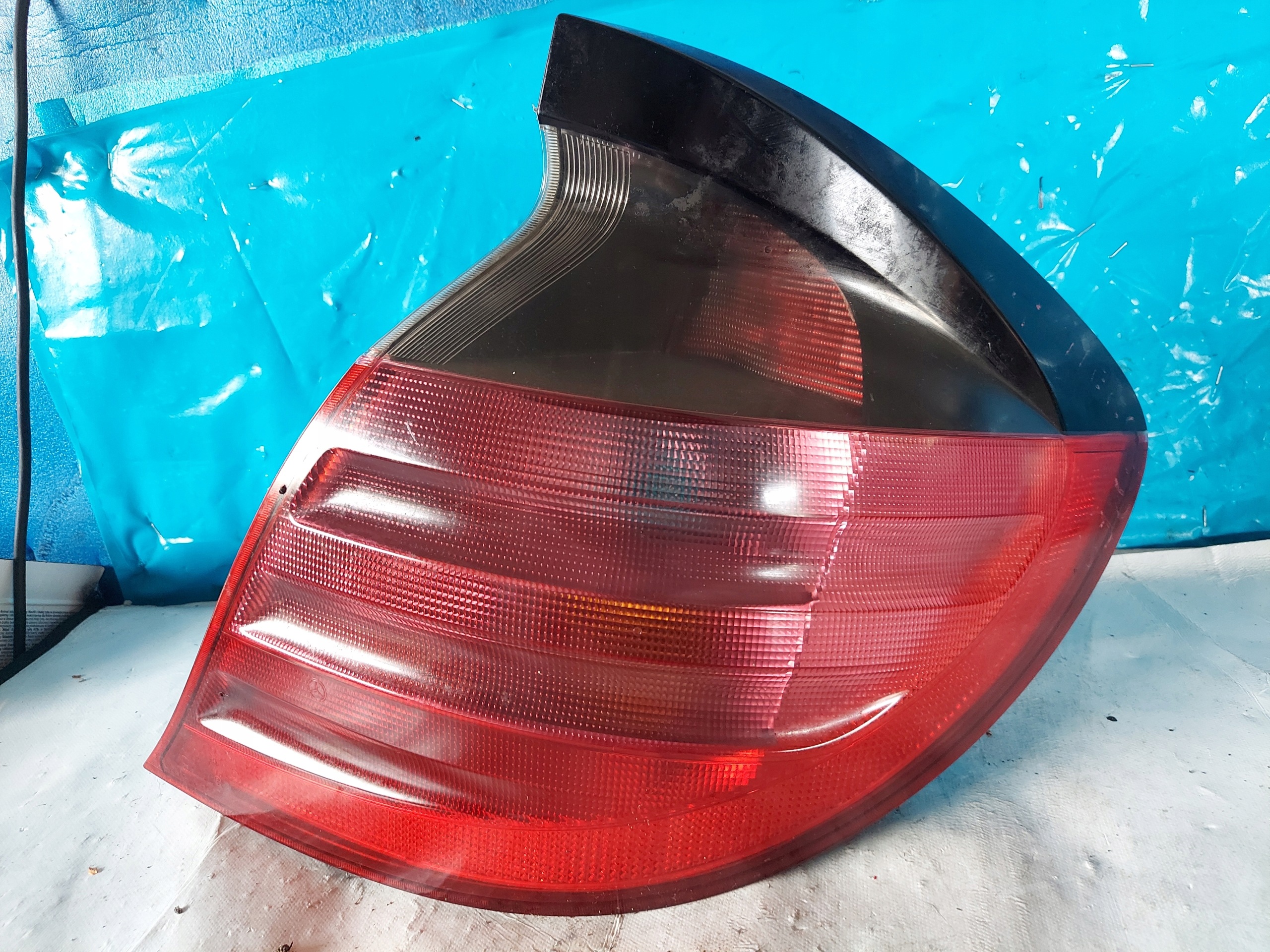 light MERCEDES W203 COUPE A2038200664 right rear part