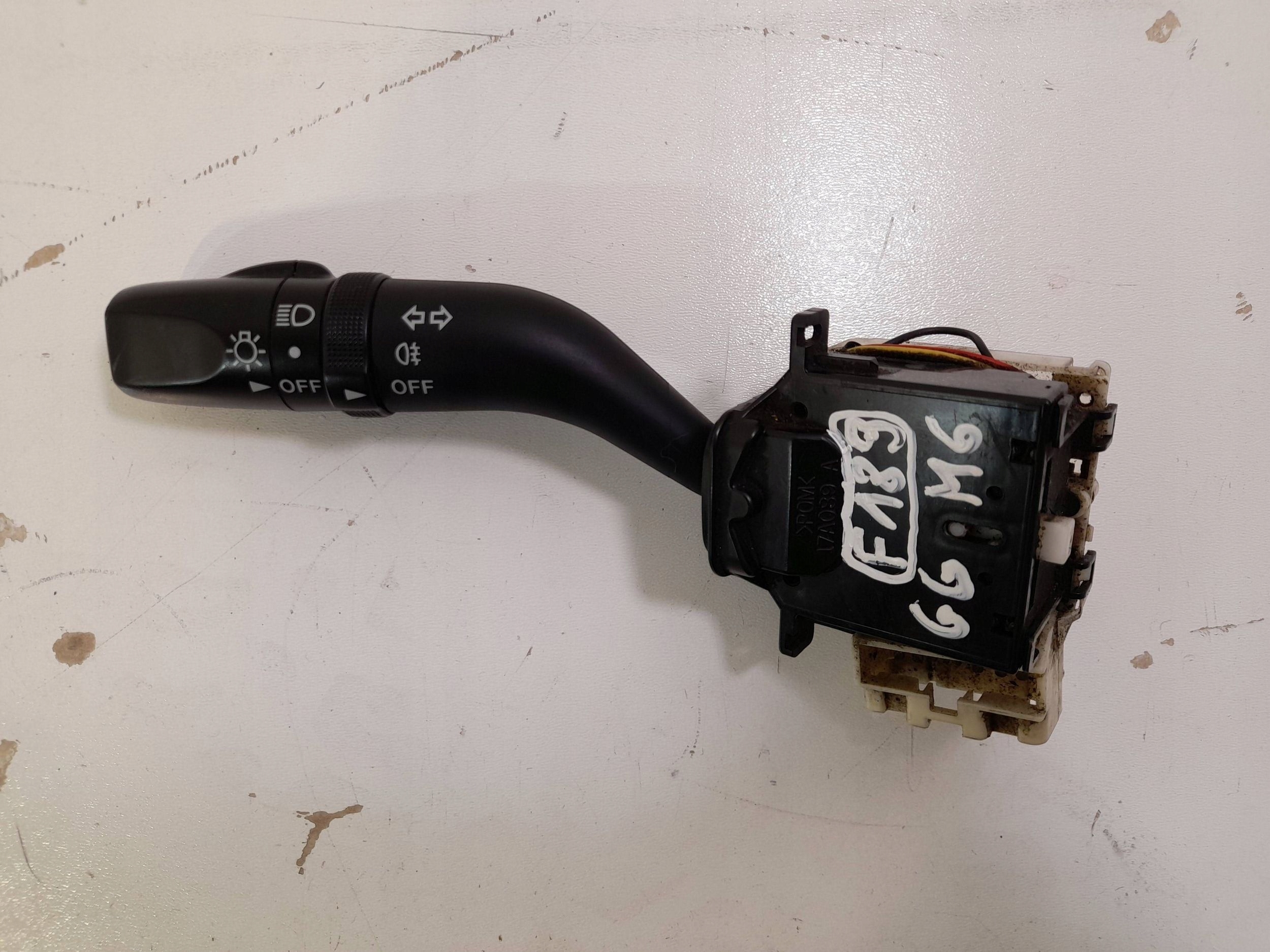 Mazda 6 GG/GY Manetka Indicateurs de direction 17A089A (F189)