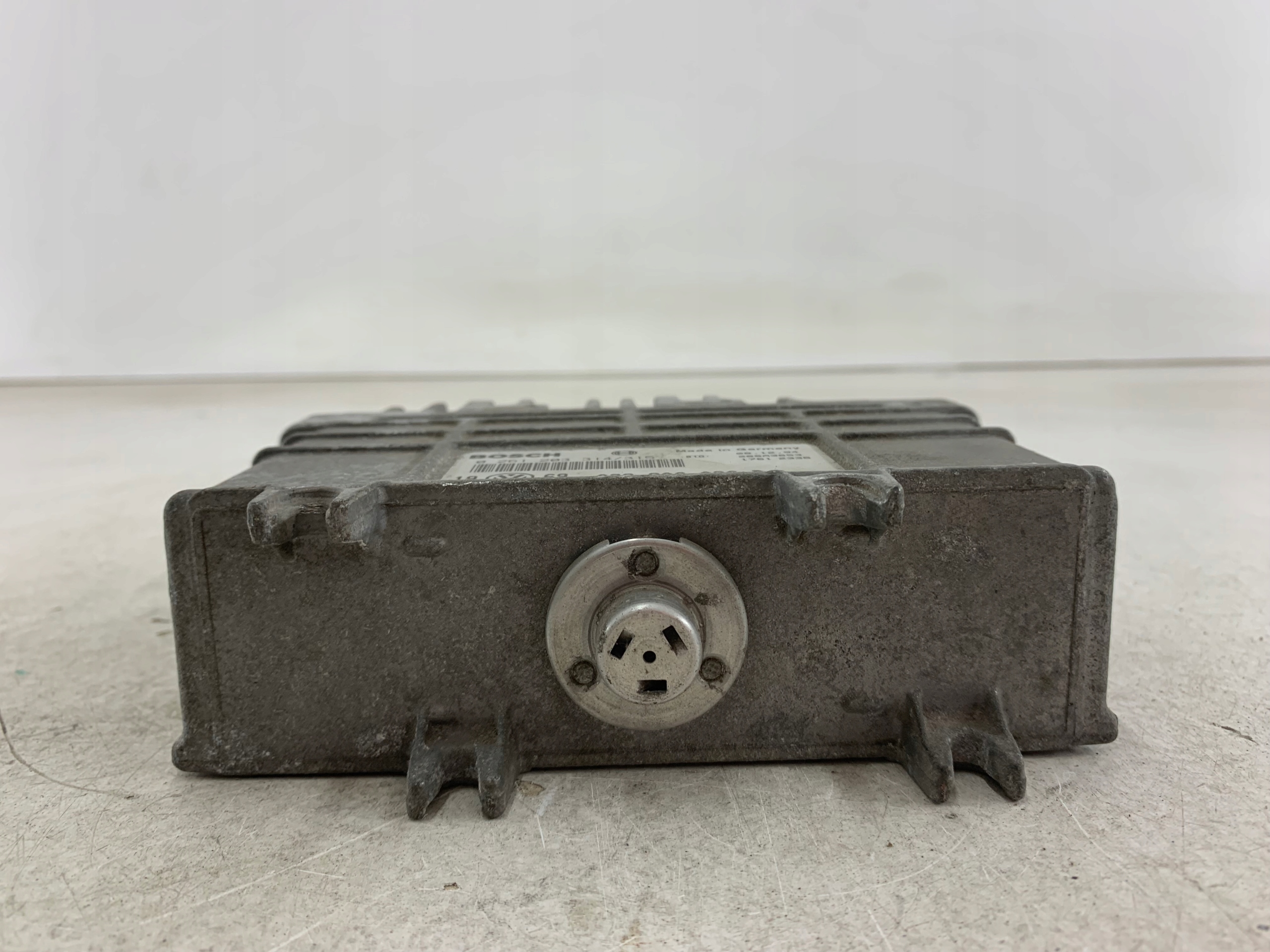 VW GOLF III 1.6 control unit of the engine 032906026D