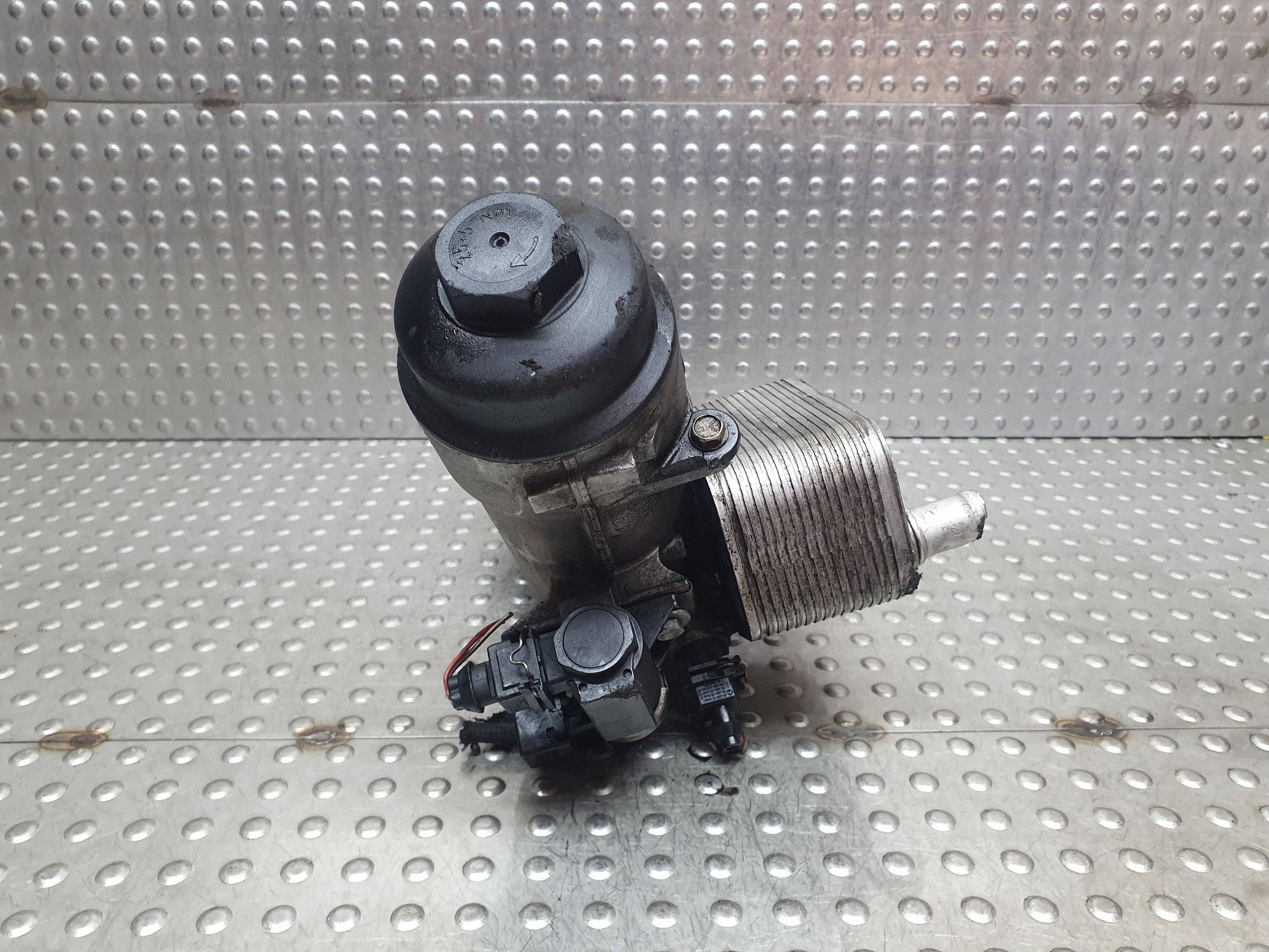 oil filter holder radiator 7787072 BMW E46 E87 E90 E60 X3 E83 2.0D M47