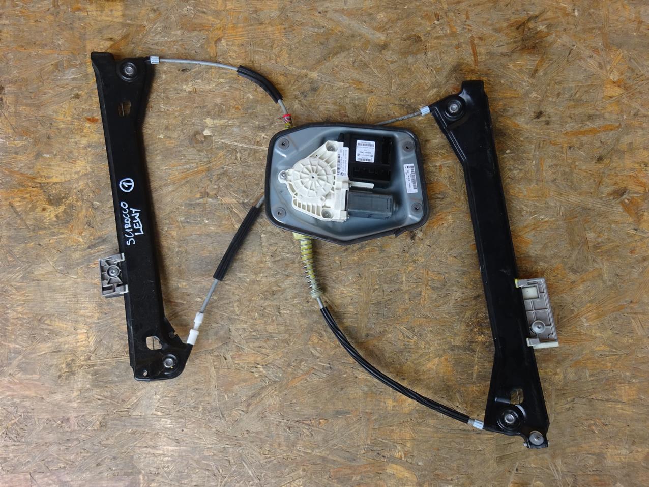 VW SCIROCCO III MECHANIZM SILNICZEK SZYBY LEWY