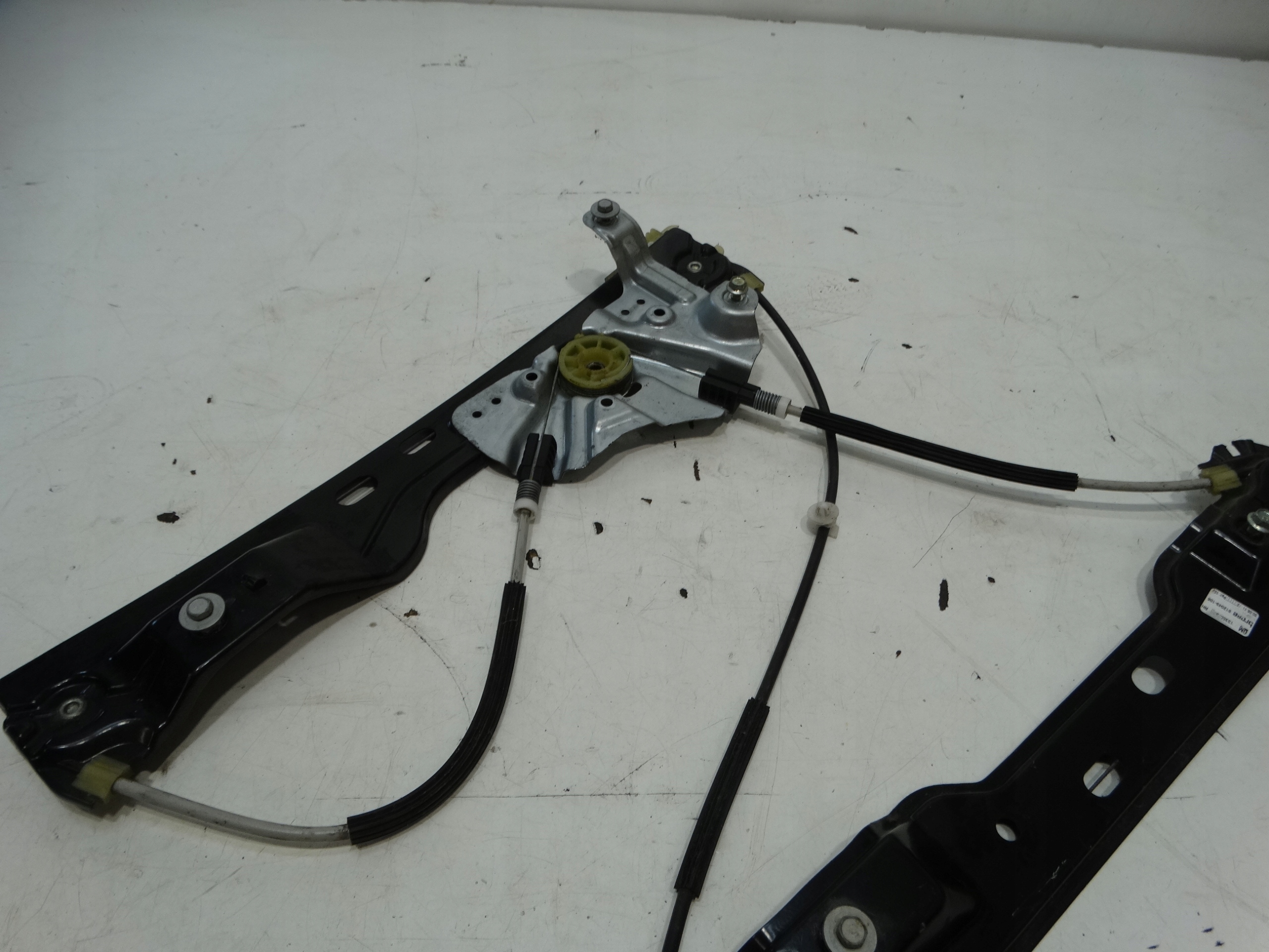 window regulator right front OPEL ASTRA IV J BROSE 912049-106