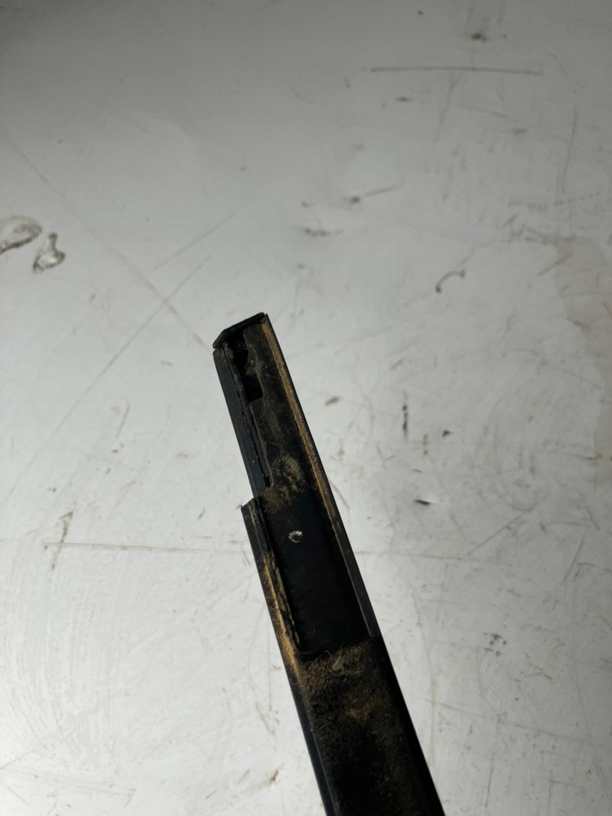 moulding dust CHROM door left front RENAULT LATITUDE