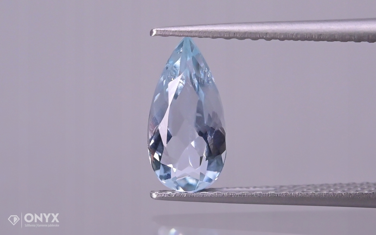 Akvamarín fasetovaná slza 10x5 mm