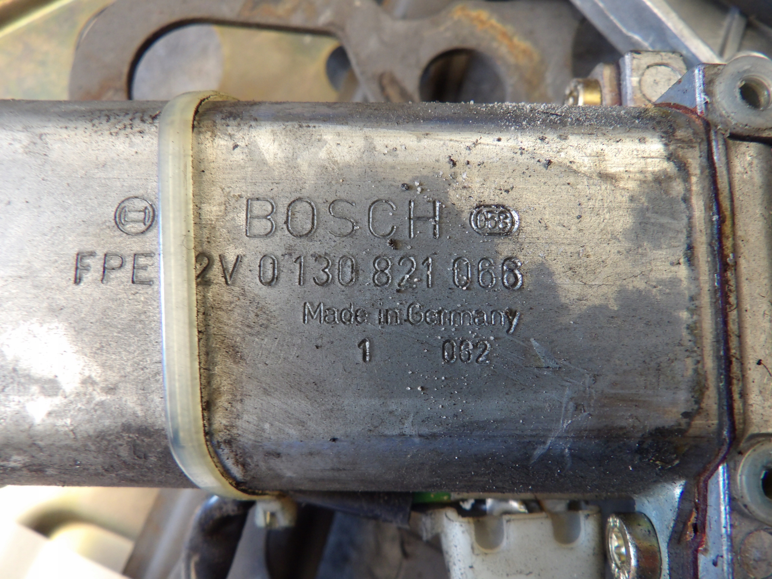 Mercedes W126 Coupe podnośnik szyby tył prawy Producent części Mercedes-Benz OE