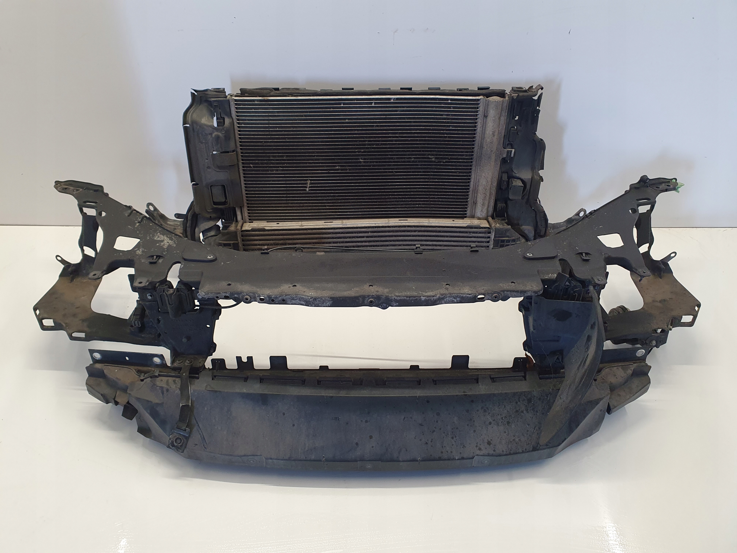 VOLVO V60 I PAS PRZEDNI WZMOCNIENIE 1.6TDCI