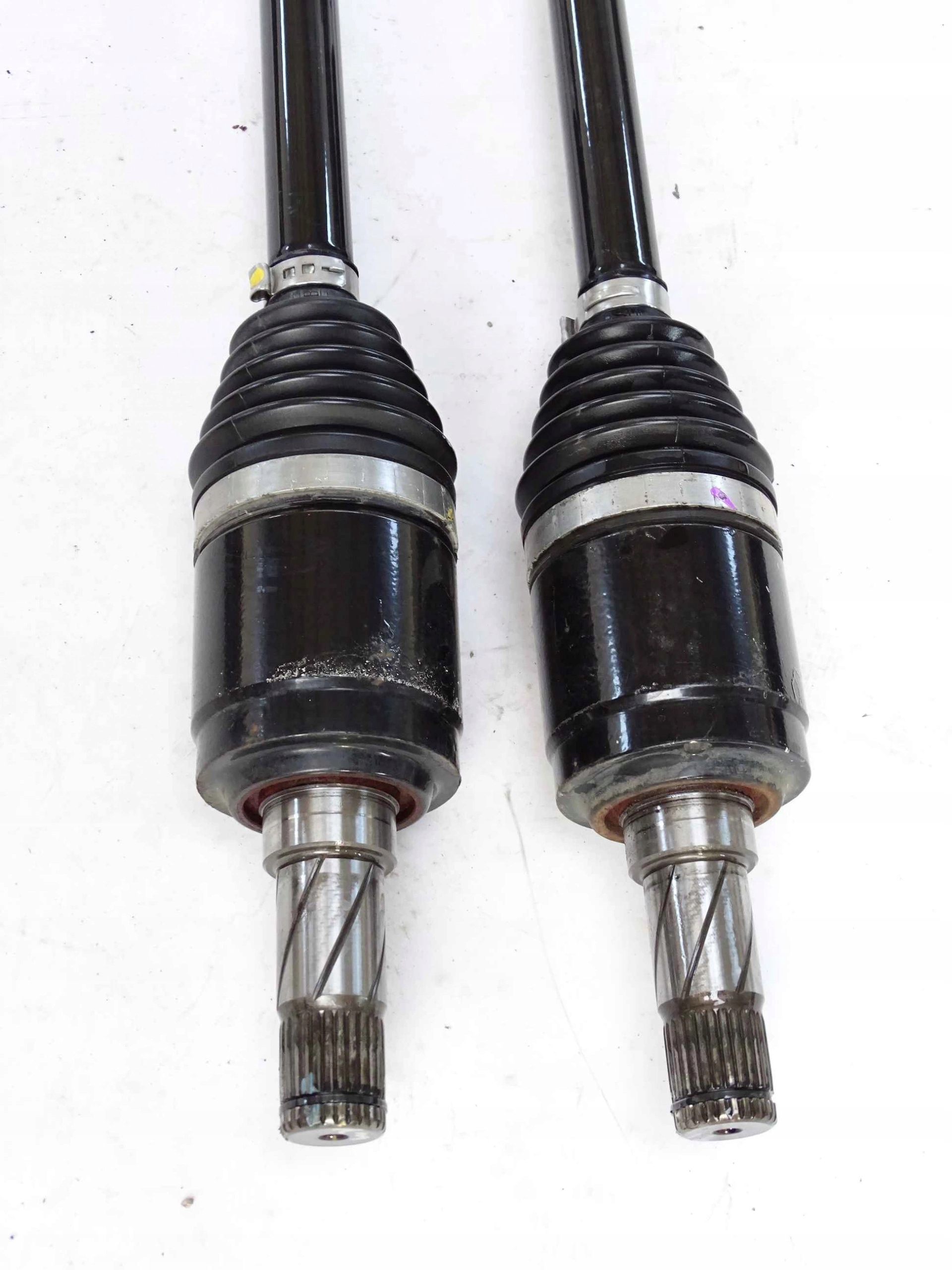 Polos tylna 2 0 diesel DISCOVERY SPORT 2016 2019 Part manufacturer Land Rover original OE