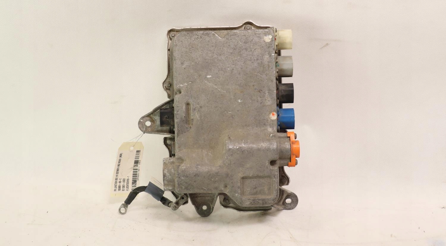 TESLA MODEL S LIFT JUNCTION BOX REGULATOR NAPIĘCIA Jakość części (zgodnie z GVO) O - oryginał z logo producenta pojazdu (OE)