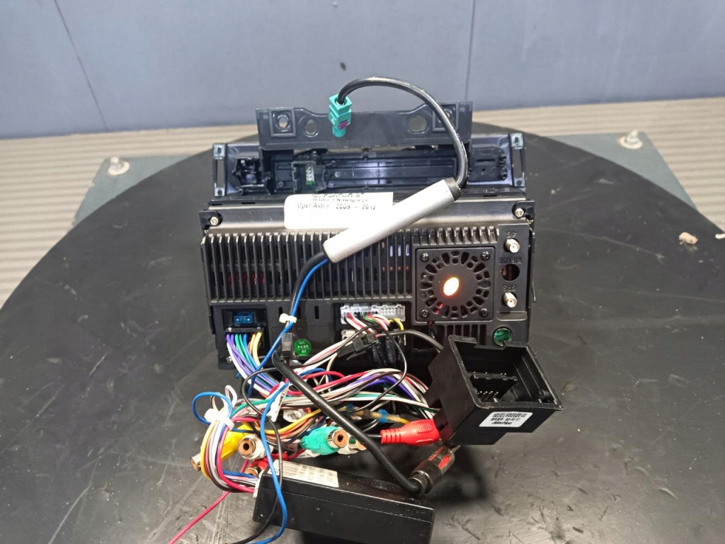 opel Astra J 6+128GB