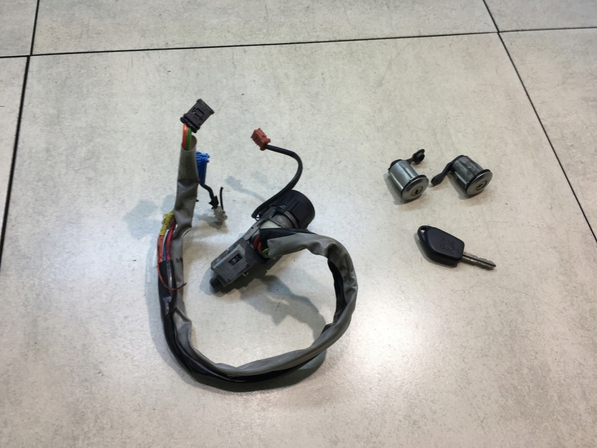 КЛЮЧ ЗАПАЛЮВАННЯ ПАРТНЕР І 1.6 HDI