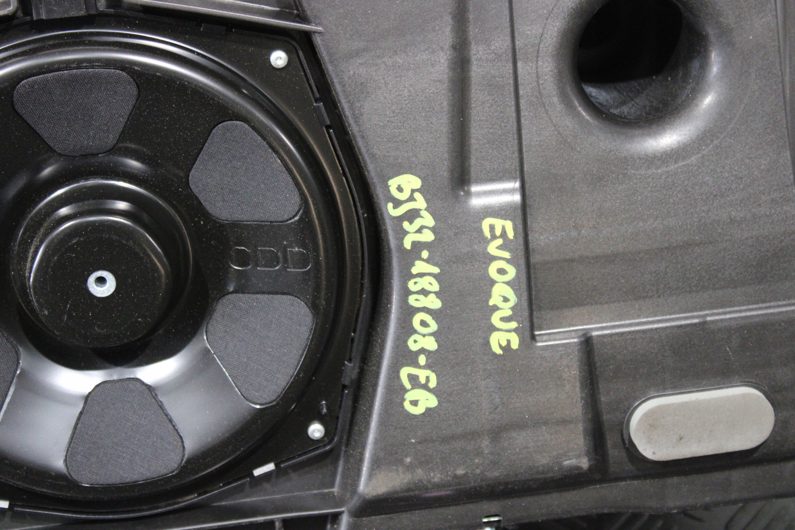 reprák basový SUBWOOFER EVOQUE L538 BJ32-18808-EB