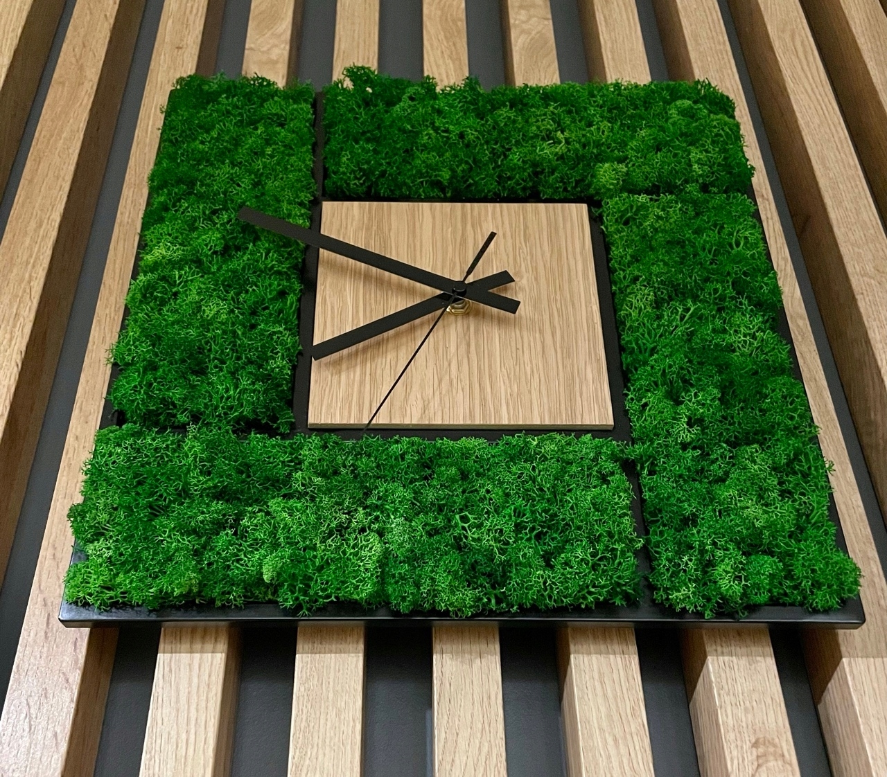 ZEGAR LOFT RETRO METAL DREWNO MECH CHROBOTEK 33CM Wysokość produktu 33 cm