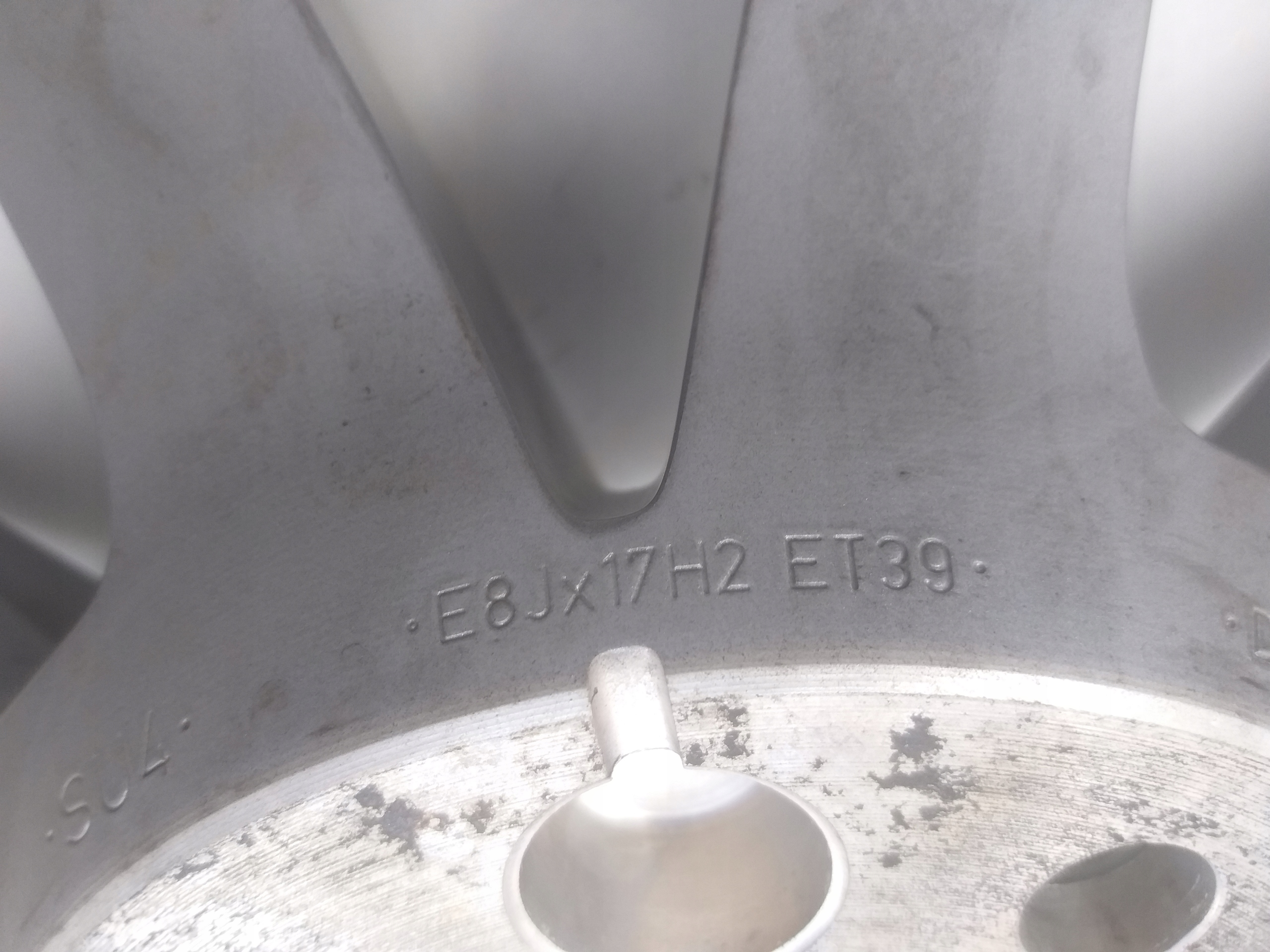 disk hliníkový AUDI Q5 80A 5X112 8J 17" ET39 80A601025