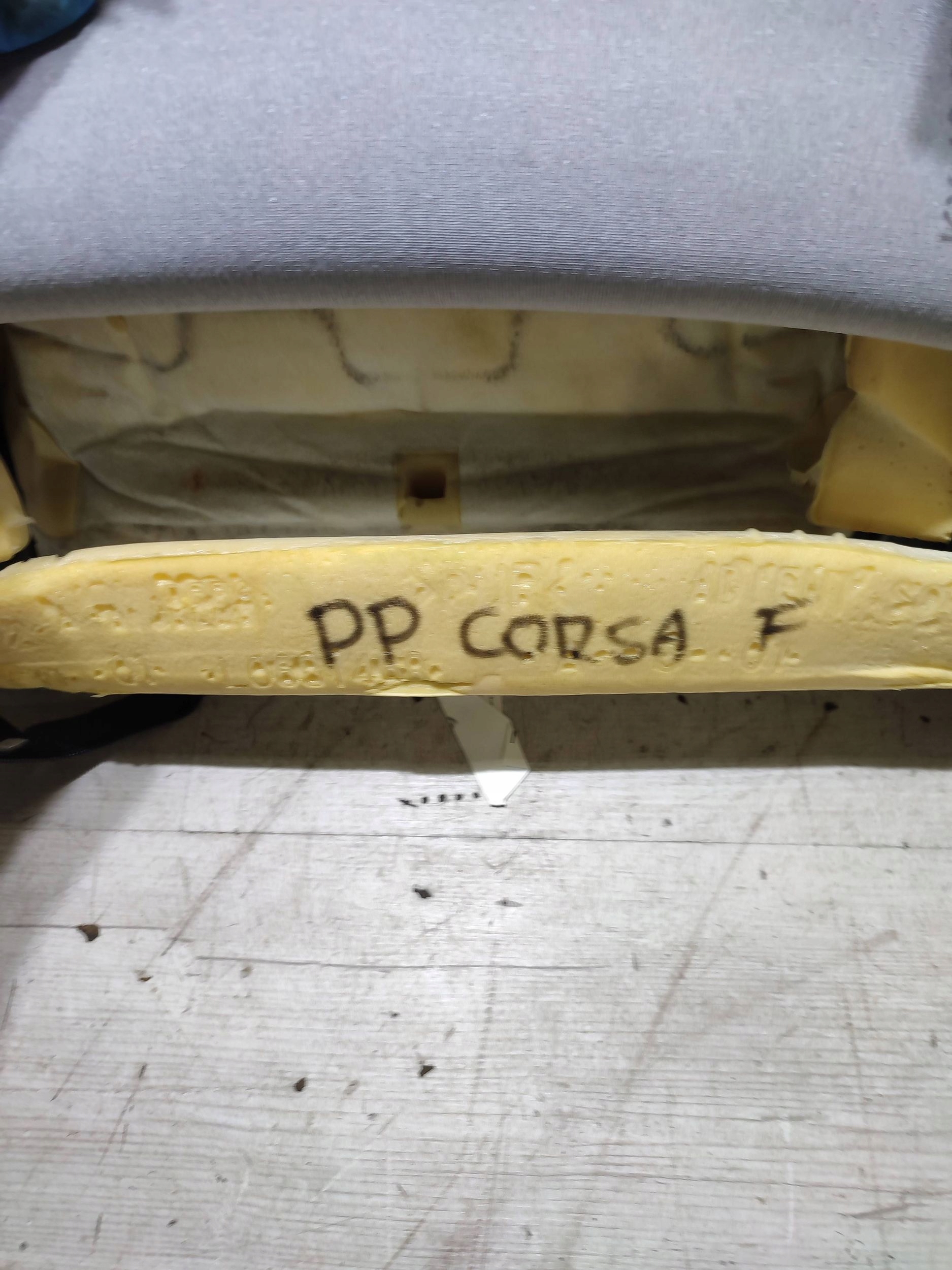 Opel Corsa F 2022 front side right seat side oparcia