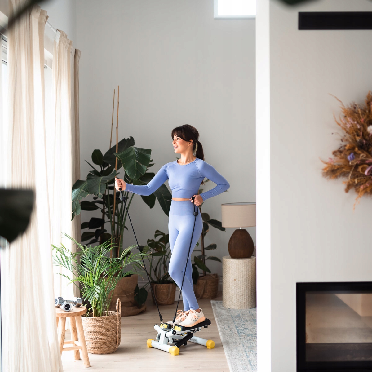 STEPPER SKRĘTNY DO ĆWICZEŃ FITNESS TRENINGOWY DOMOWY Z LINKAMI S3033 HMS Wysokość produktu 20 cm