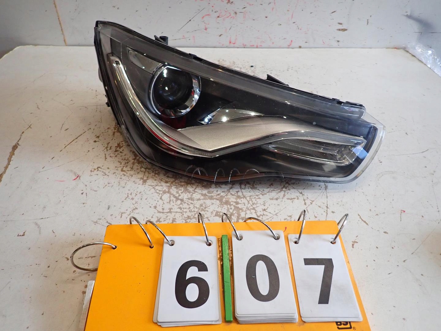 light front front right AUDI A1 2010-2014 BI-XENON 8X0941006