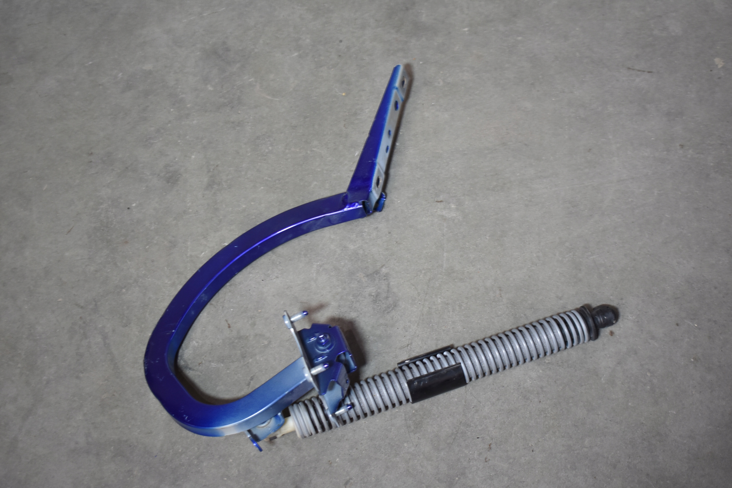 IDEALNY hinge bonnet boot left + damper BMW G30 1