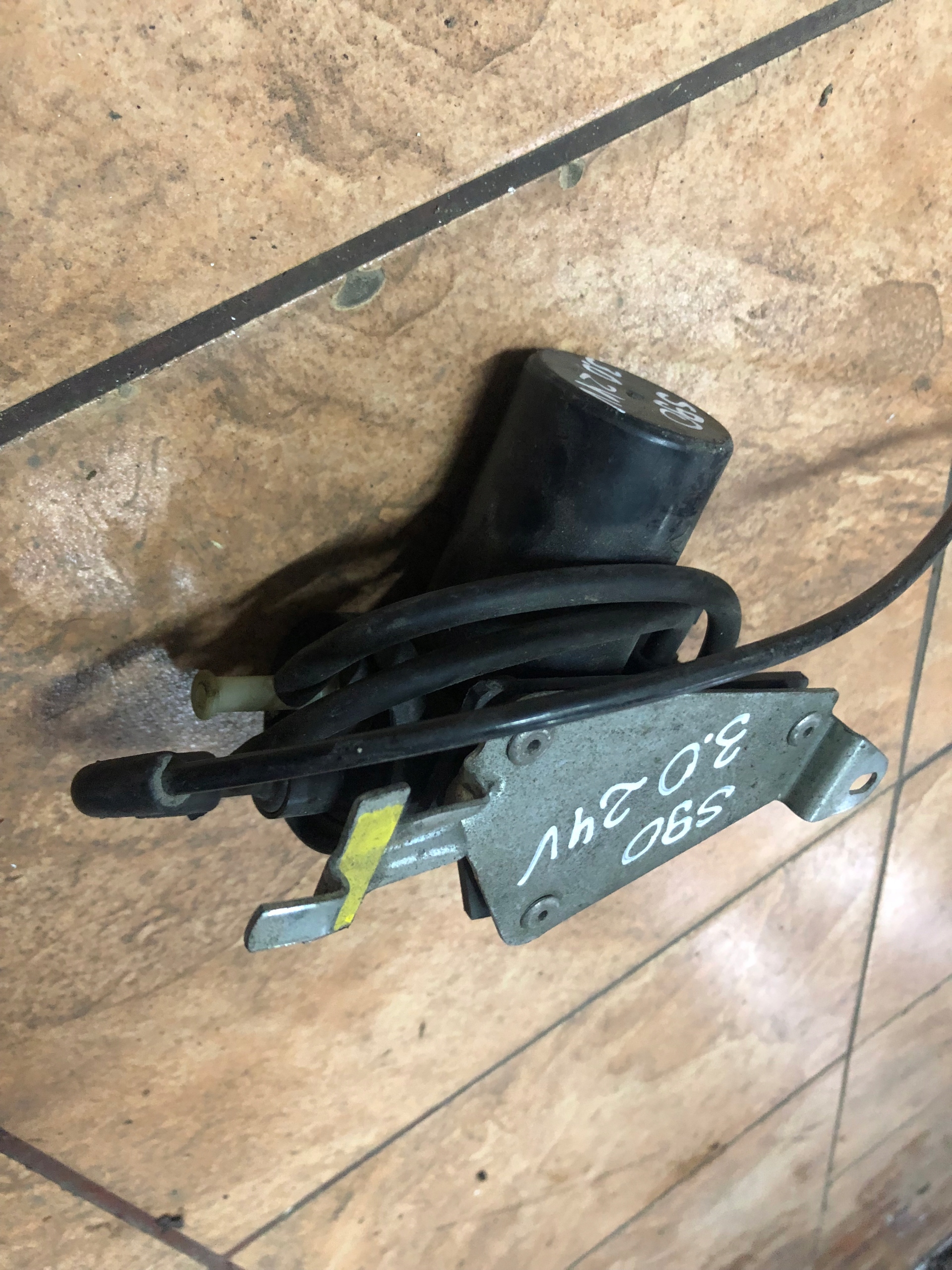 Центральный насос S90 3.0 24V 11273226