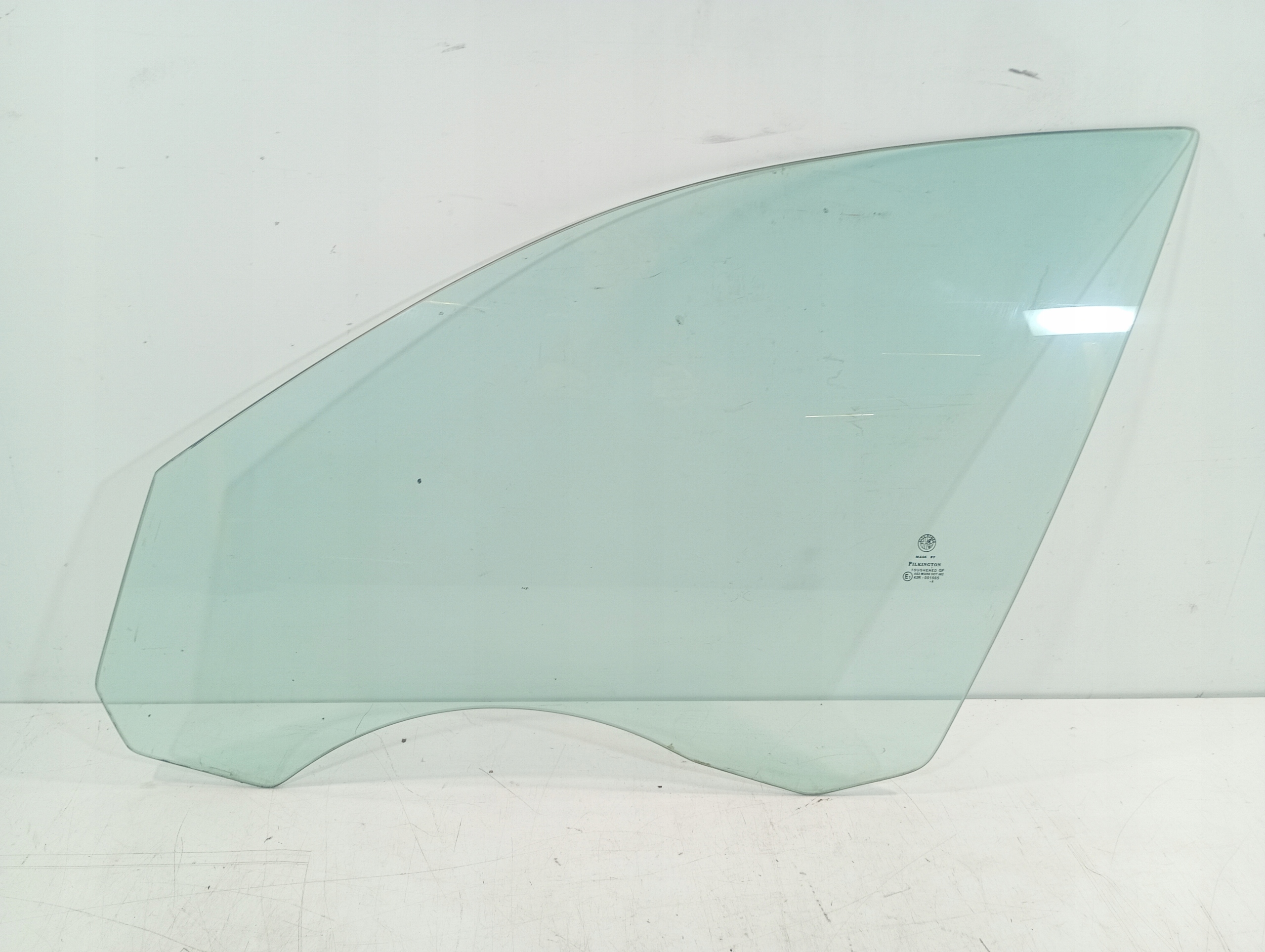 Alfa Romeo 159 Sportwagon 05-11 window door side left front