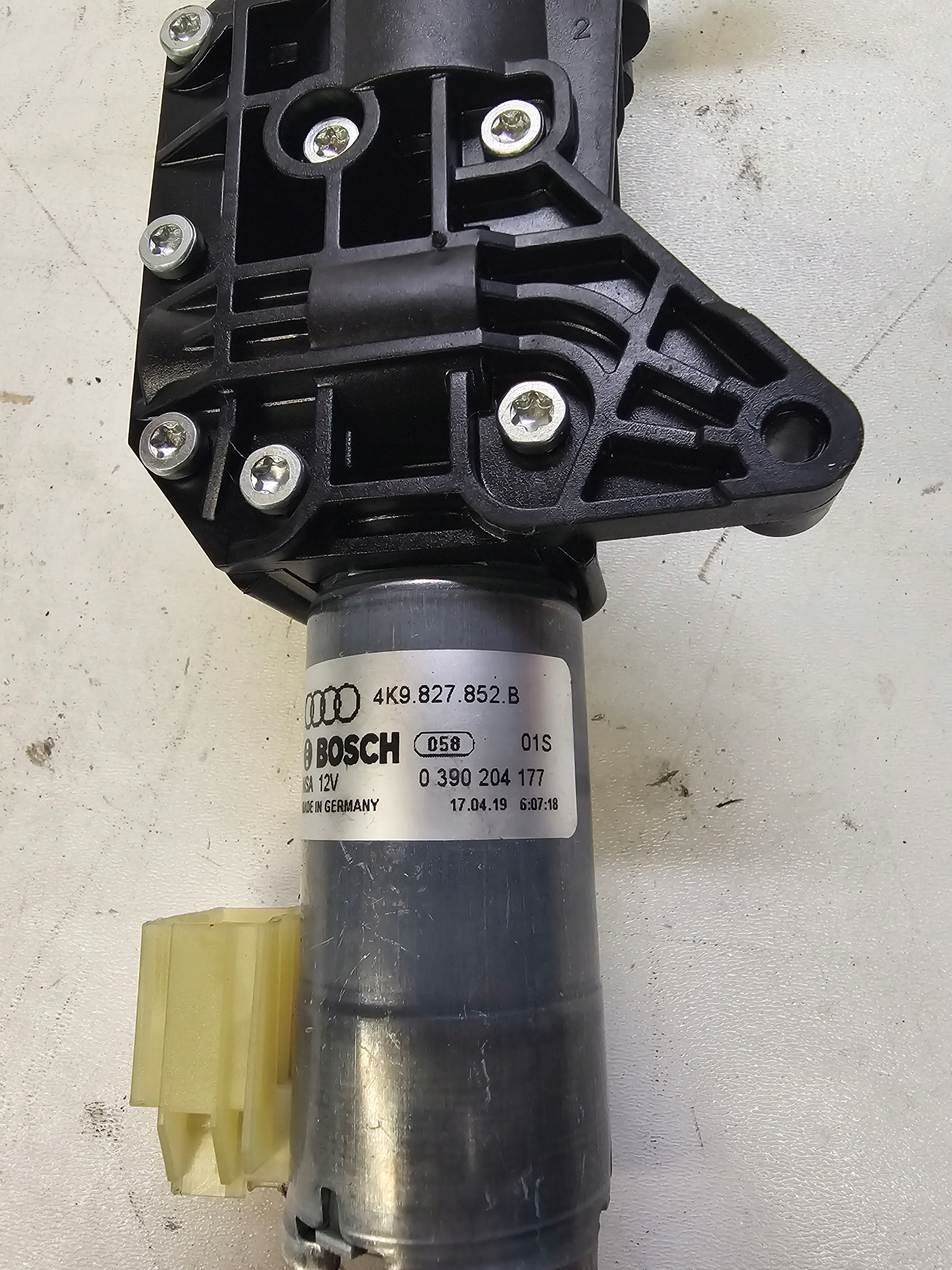 dämpfer DOCIAG heckklappe heck AUDI A6 C8 4K9827852B
