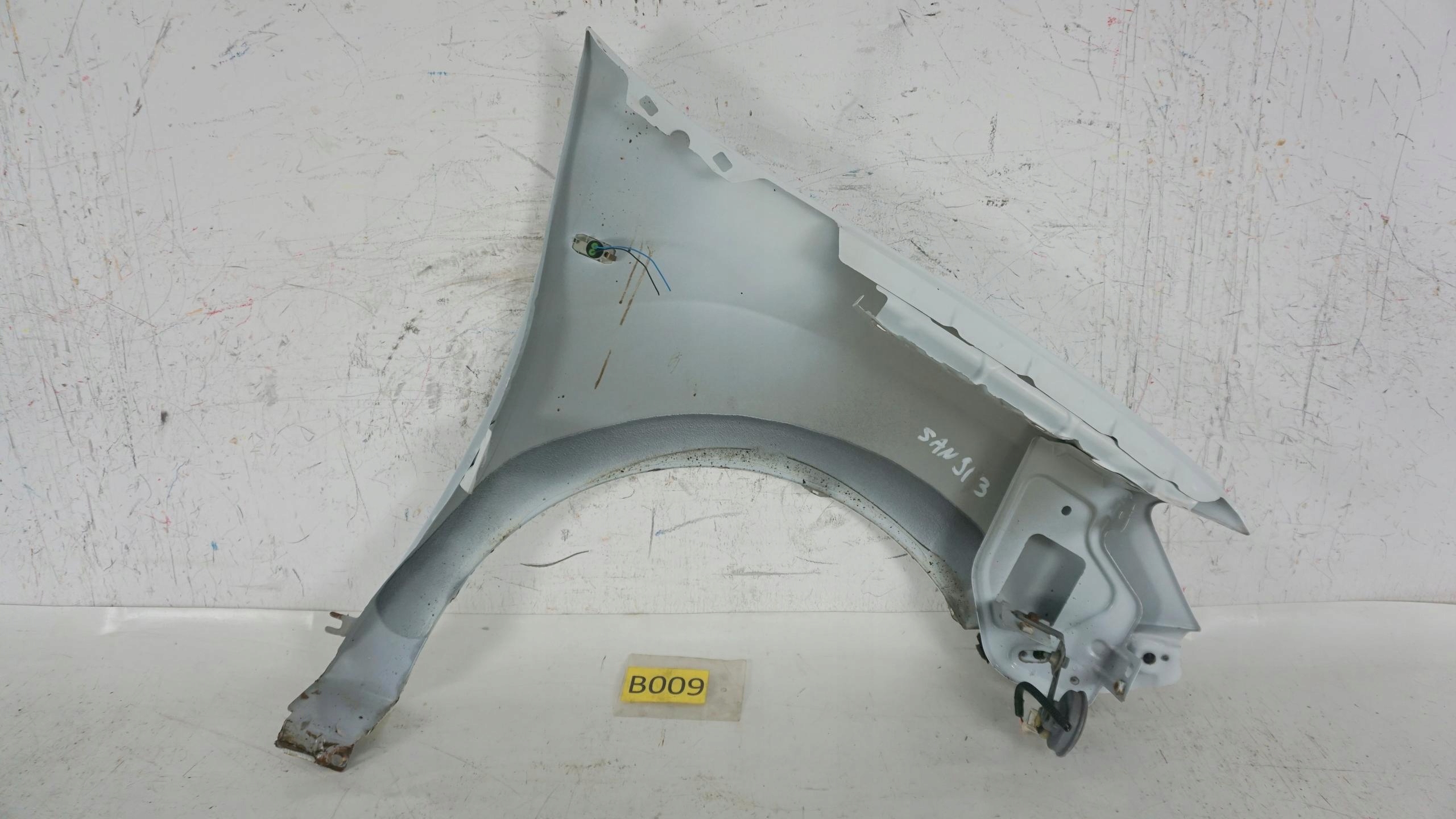 fender left front front DACIA SANDERO 2 II 12-16 2012-2016