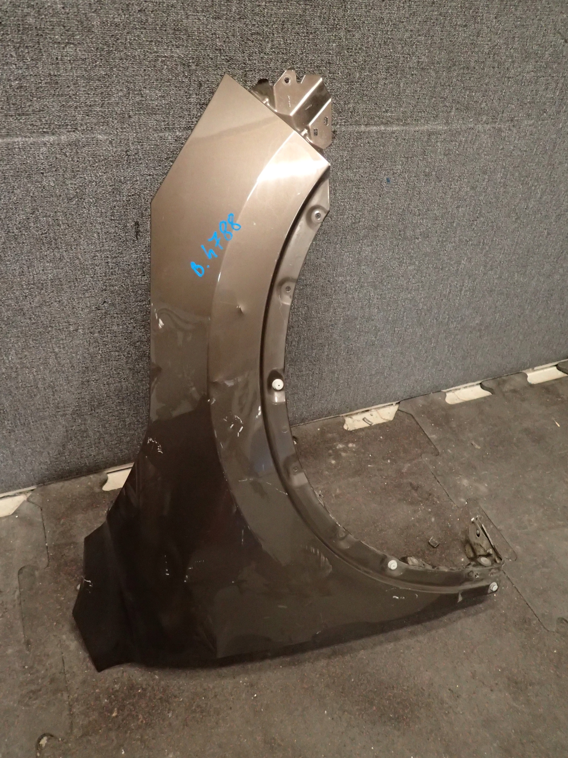 FENDER FRONT RIGHT NISSAN QASHQAI J11 13