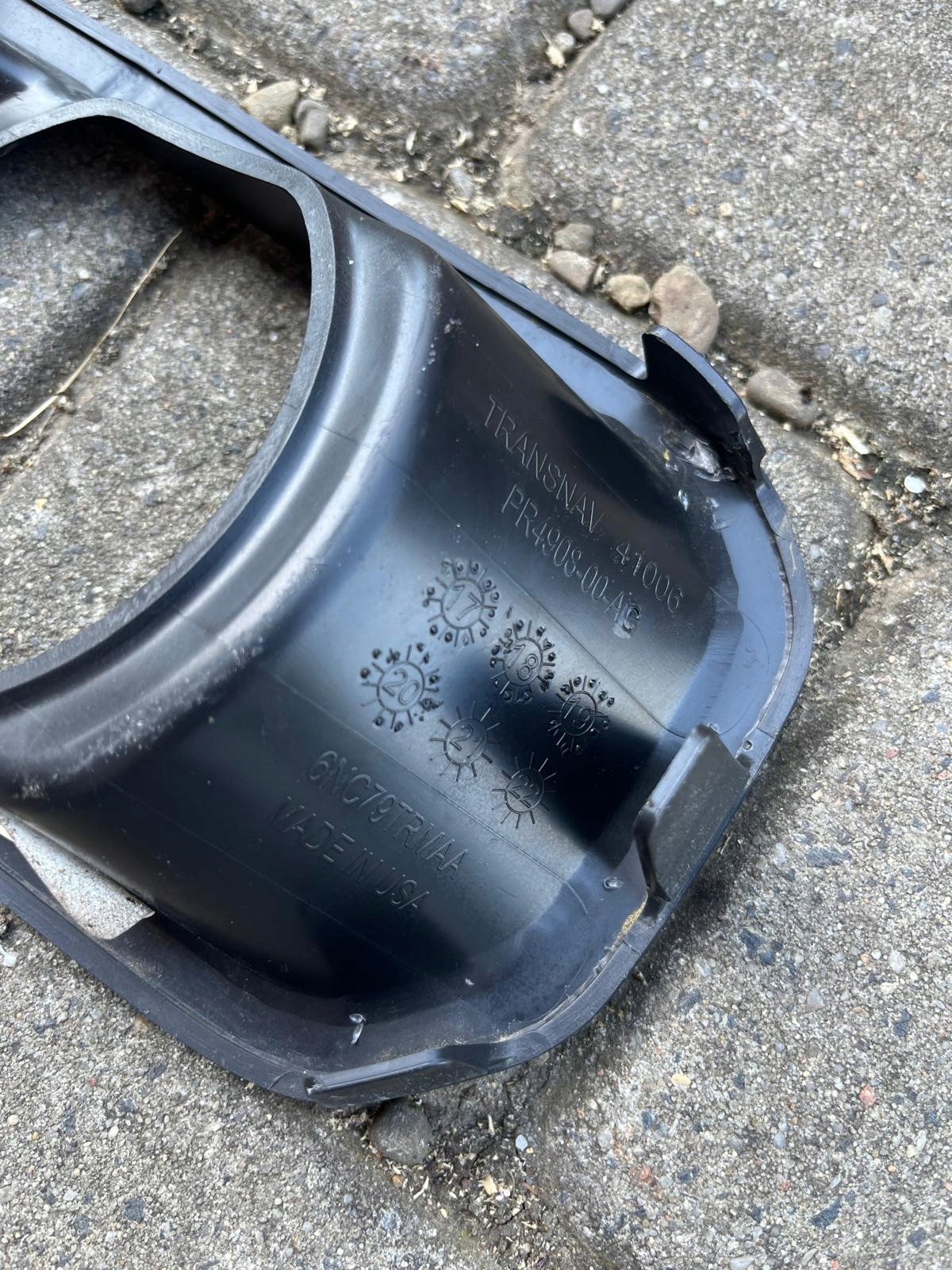 RAMKA HALOGENU OSŁONA OBRAMÓWKA PRAWA LEWA JEEP WRANGLER JL GLADIATOR Numer katalogowy części 6NC78TRMAA 6NC79TRMAA 4