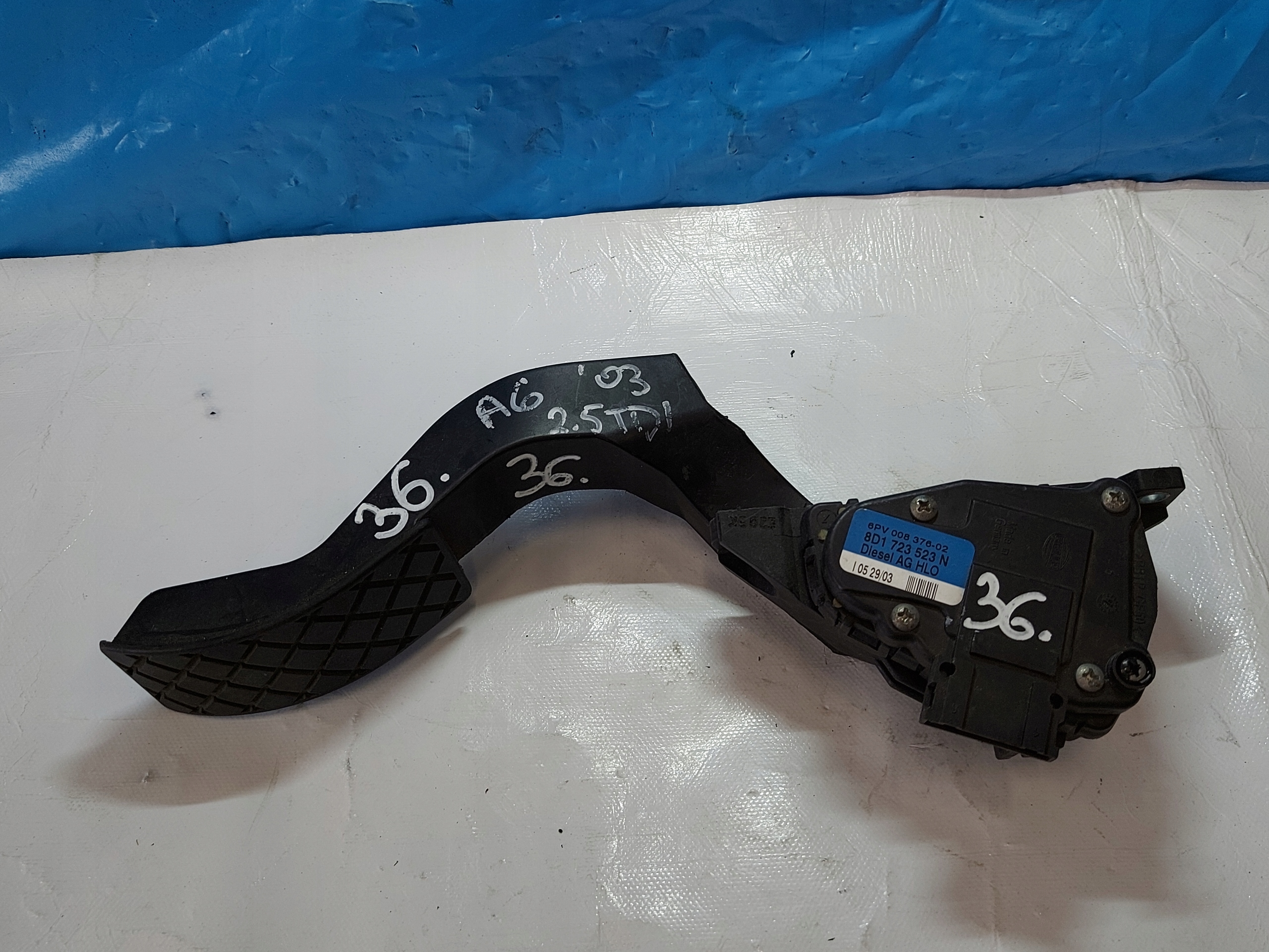 Gaspedal B5 FL 2.5 TDI 8D1723523N