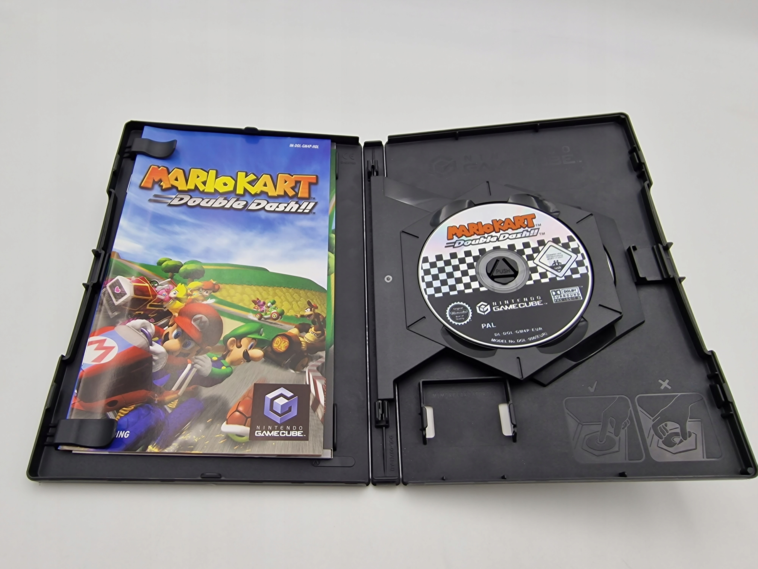 MARIO KART DOUBLE DASH + ZELDA COLLECTOR'S EDITION Platforma Nintendo GameCube