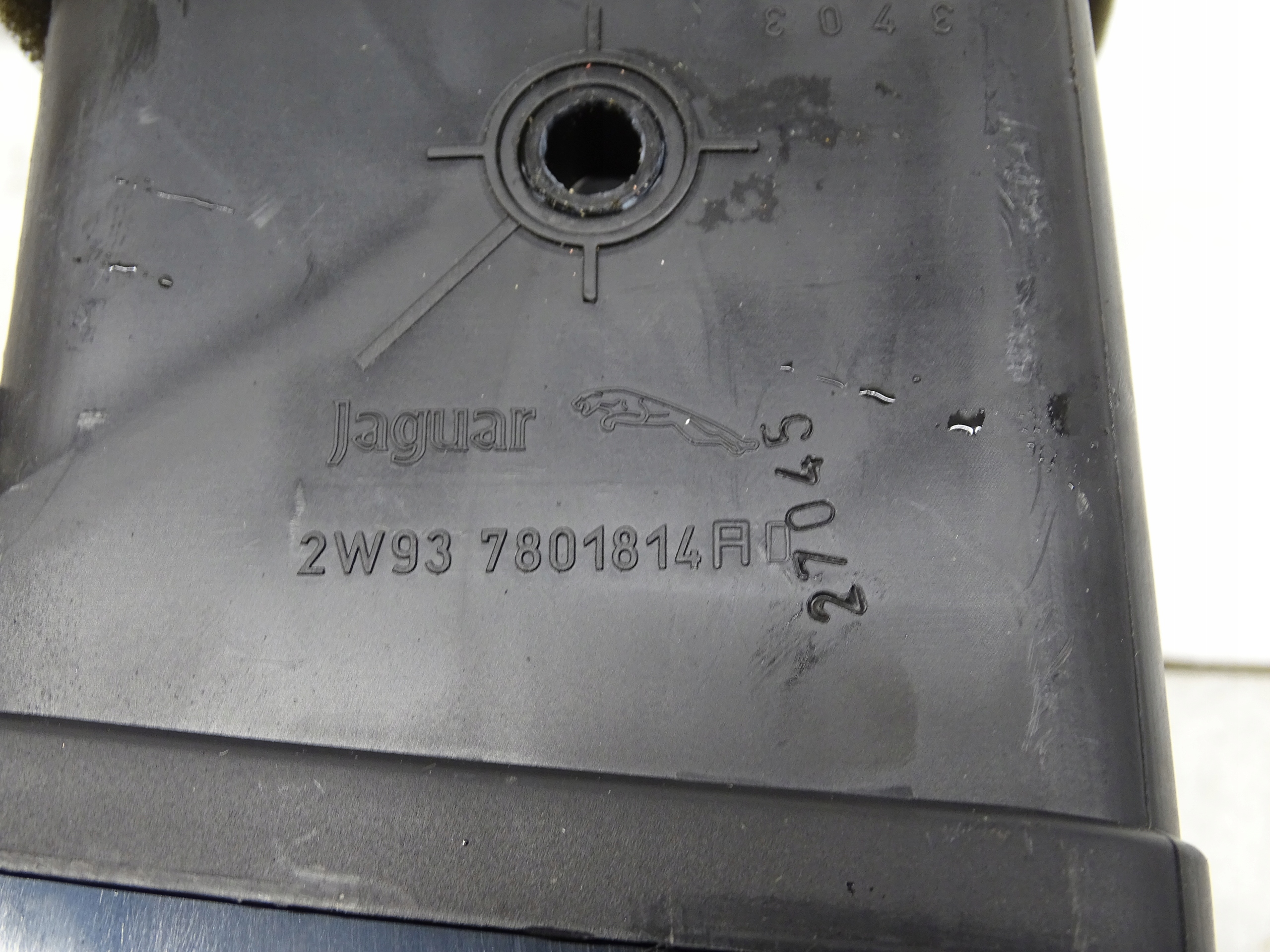 grid air conditioning devices left front left front JAGUAR XJ X350 2W937801814A