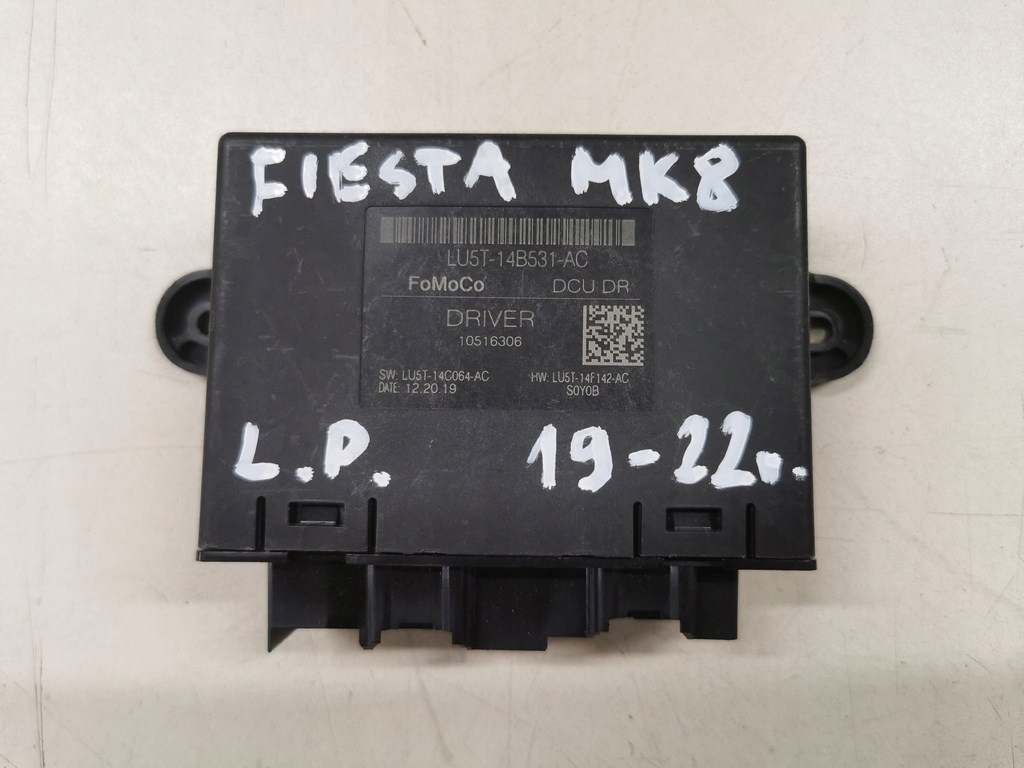 LU5T-14B531-AC - FORD FIESTA MK8 2019 - 23р. - модуль двери передний левый