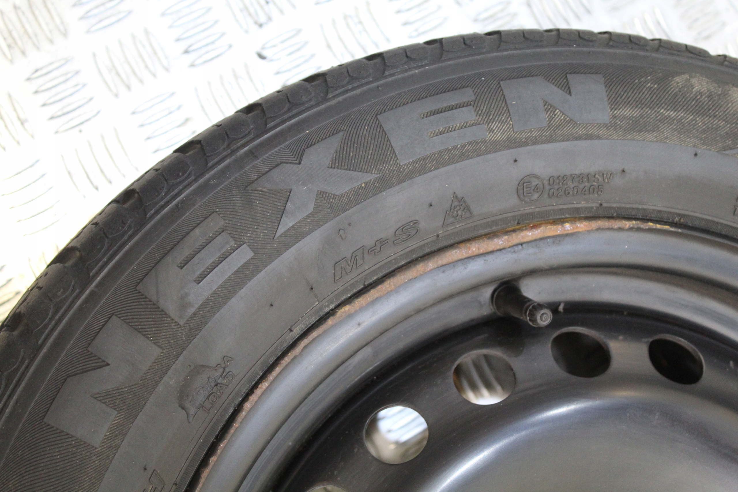 wheels discs tyres 205/60 R16 VOLVO V70 III 3