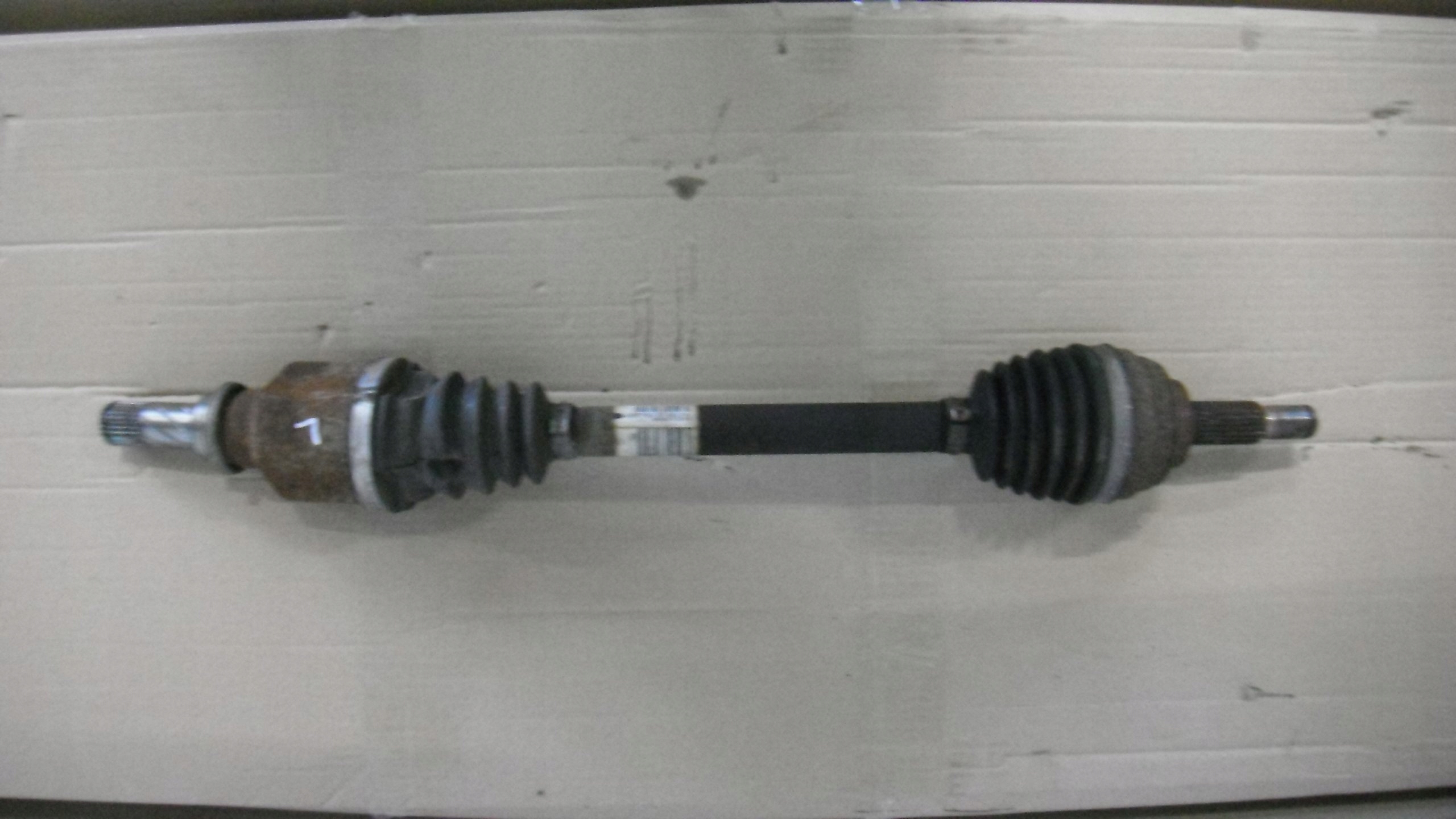 P07 - MEGANE II 2 1.5 DCI ПІВВІСЬ ЛІВИЙ ПОВНИЙ 86KM