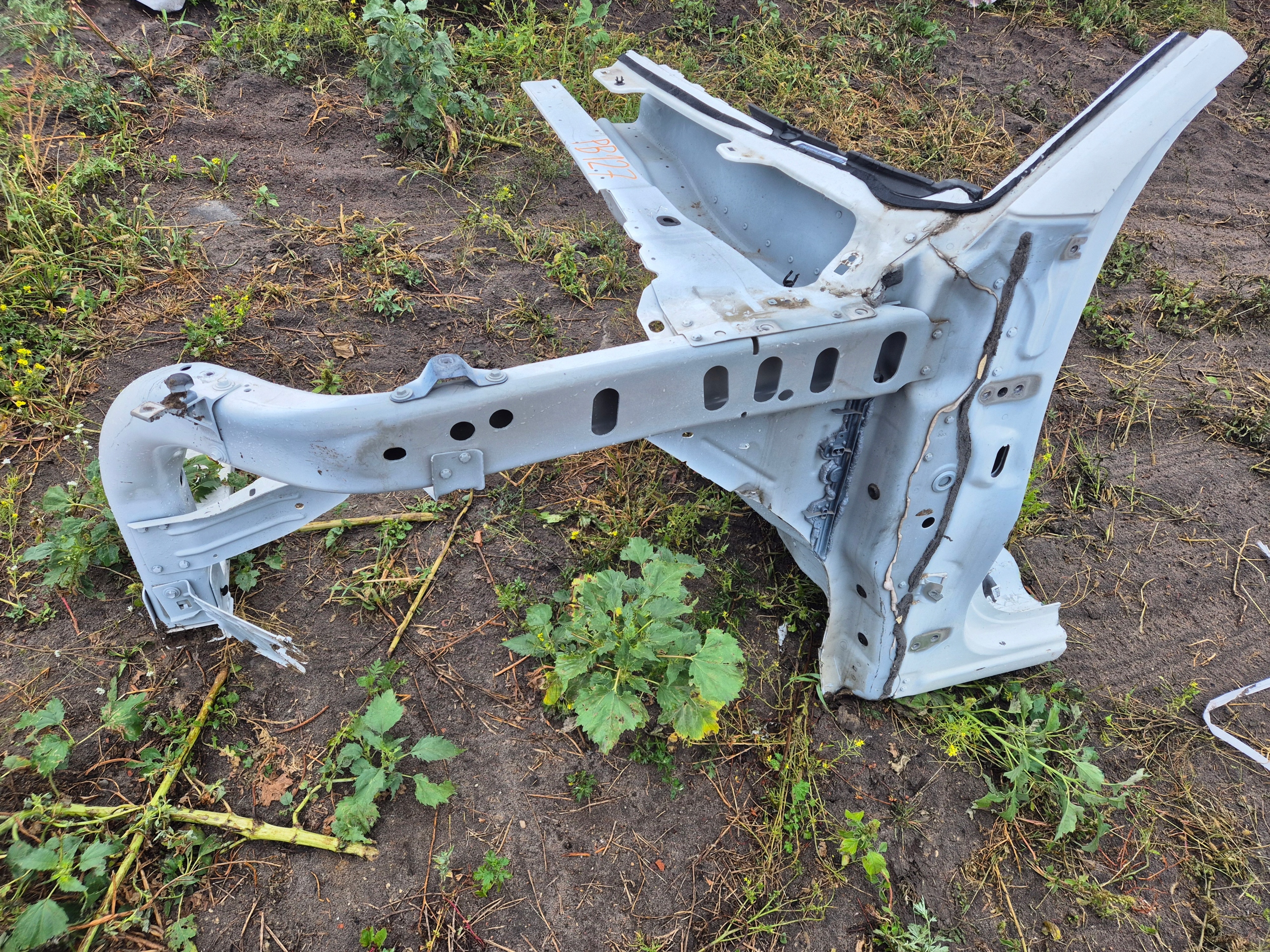 Четверть Лева Передняя Лонжерон Стойка Левый Перед Ford Экспедишн 2018-