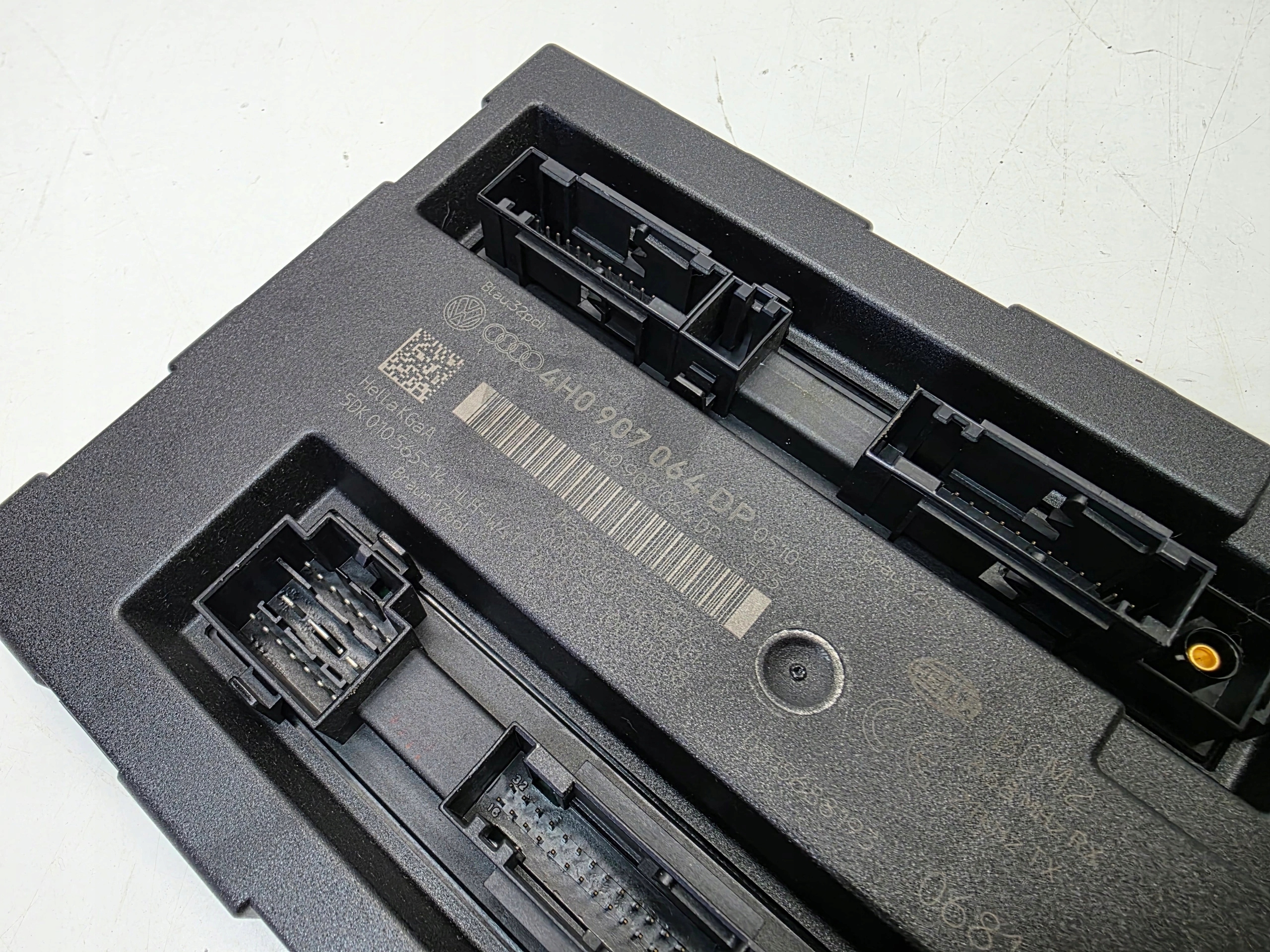 module control unit KOMFORTU AUDI A6 C7 A7 A8 4H0907064DP