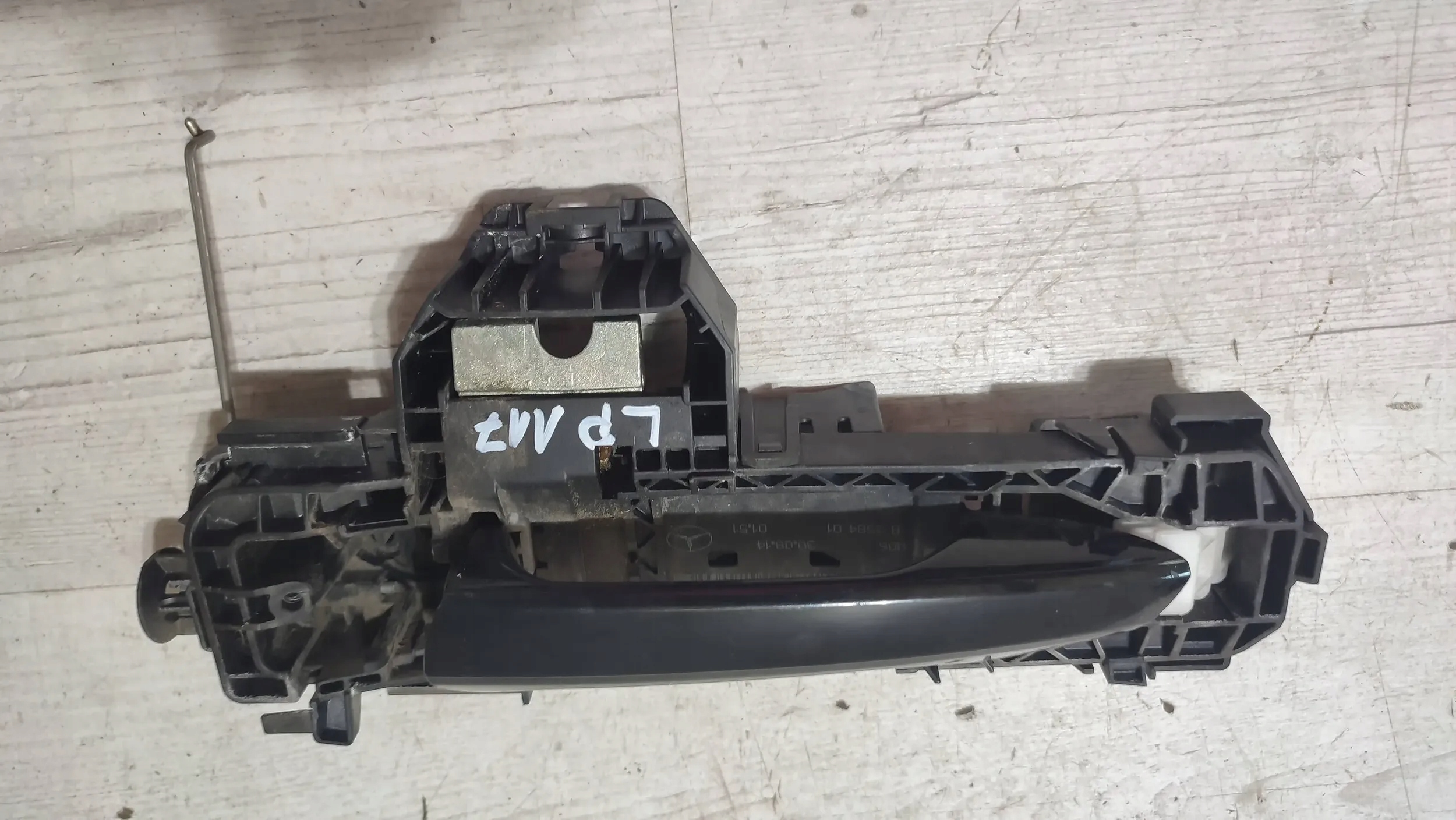 Mercedes-Benz CLA W117 14r. 2.2cdi handle exterior left front
