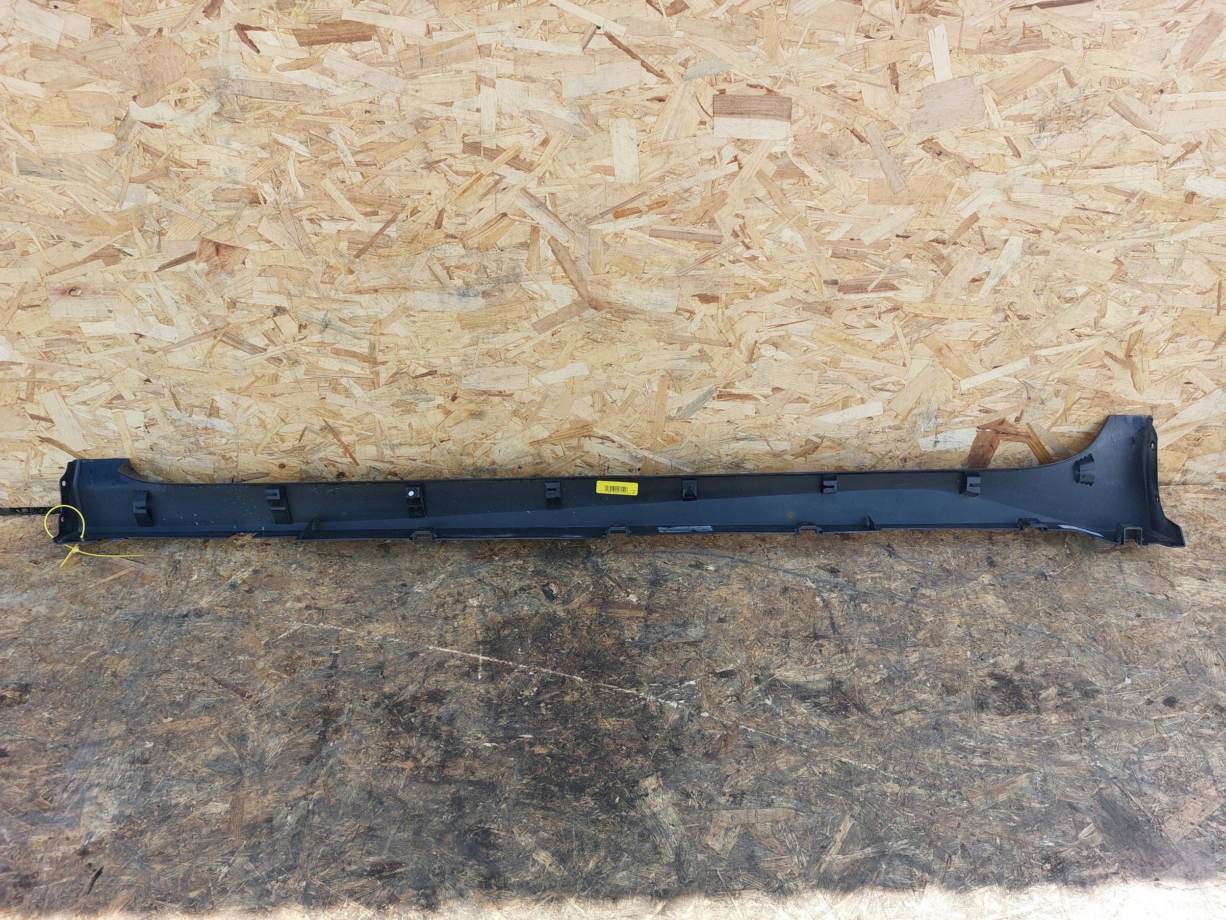 moulding threshold right NISSAN LEAF II ZE1 17- 76852-5SA0A-6