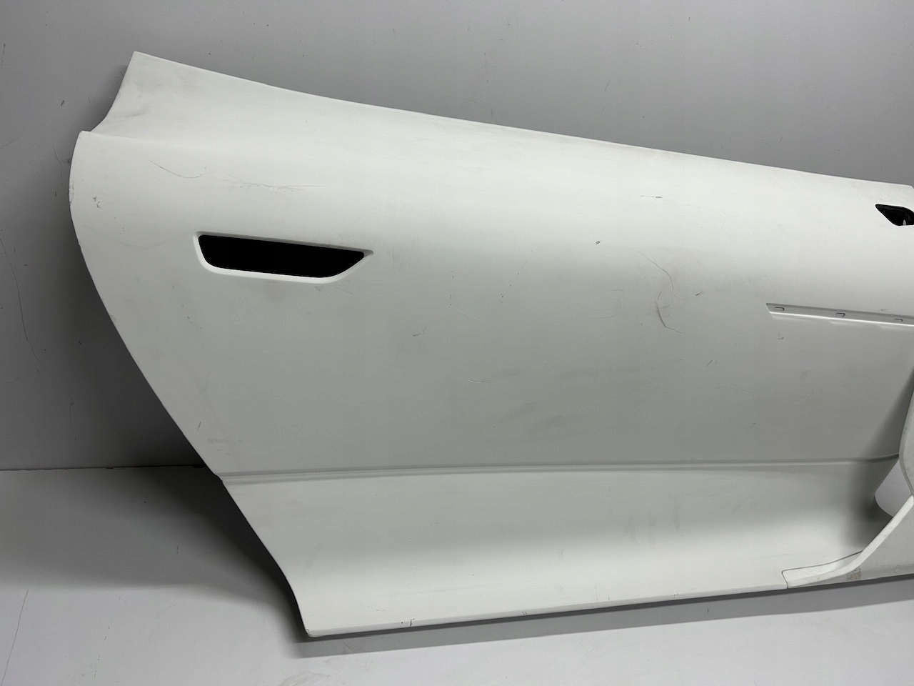 MASERATI MC20 door right + moulding Right Door