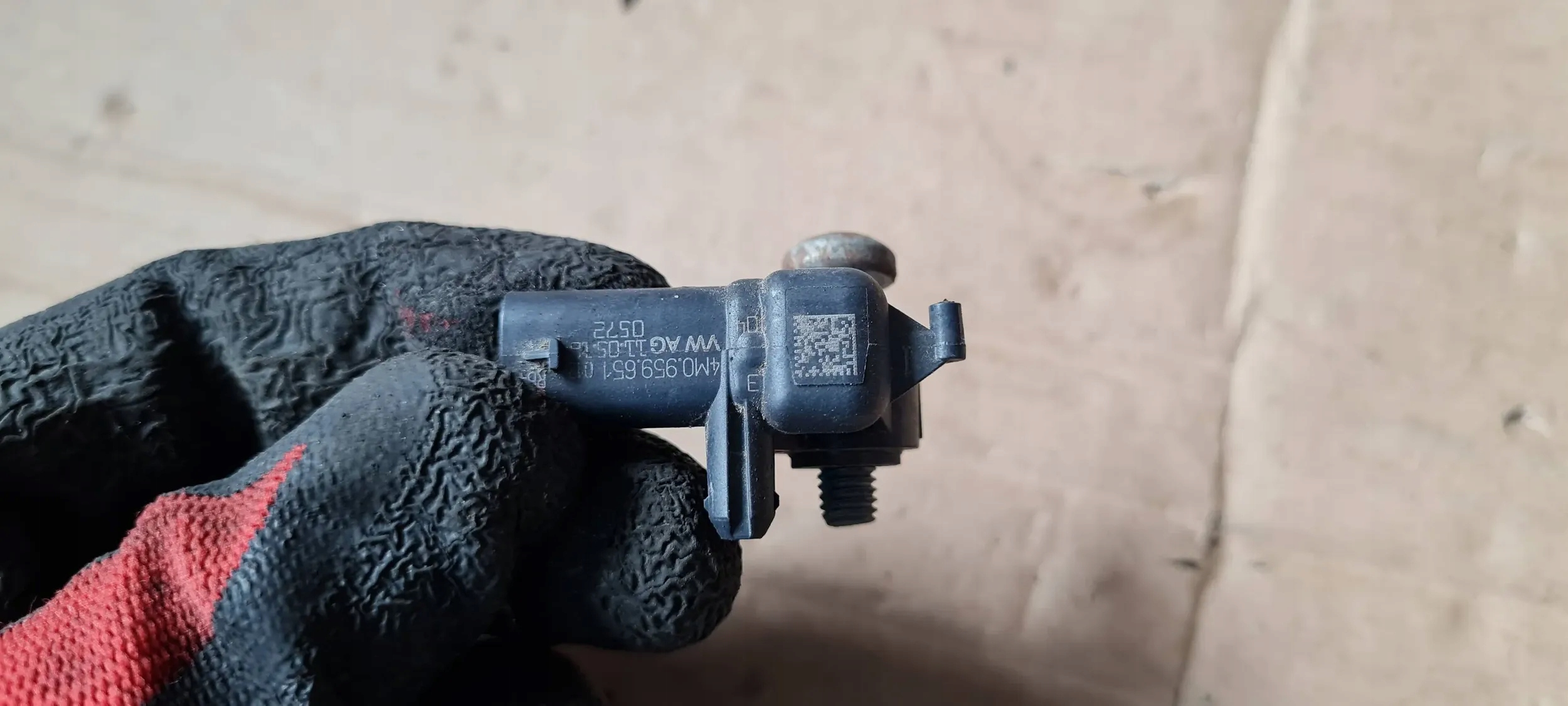 Q7 4M CRASHSENSOR DRUCKSENSOR UDERZENIOWY 4M0959651 A4 B9 8W A5
