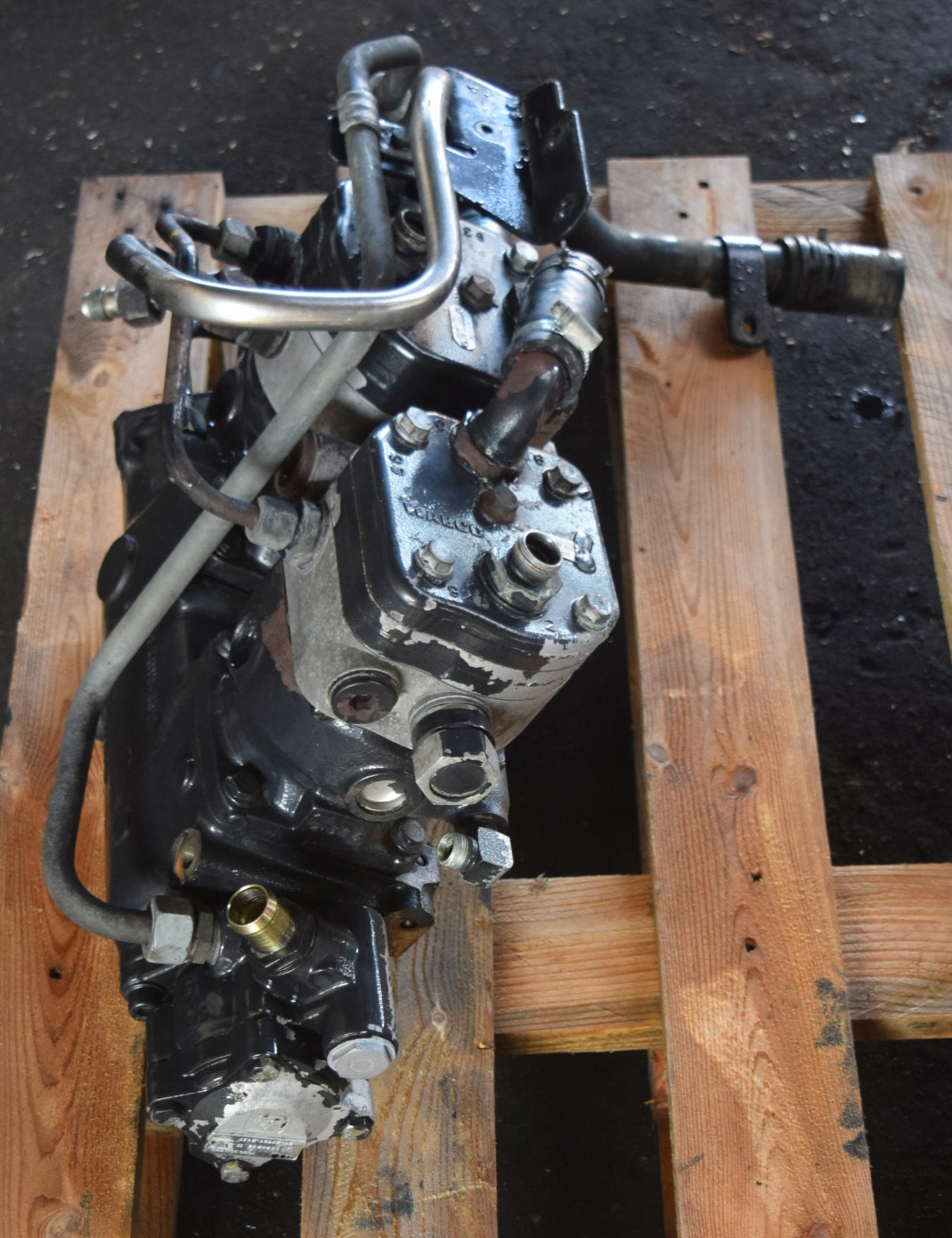 Воздушный компрессор MAN F2000 D28 414 / 464 л. с.