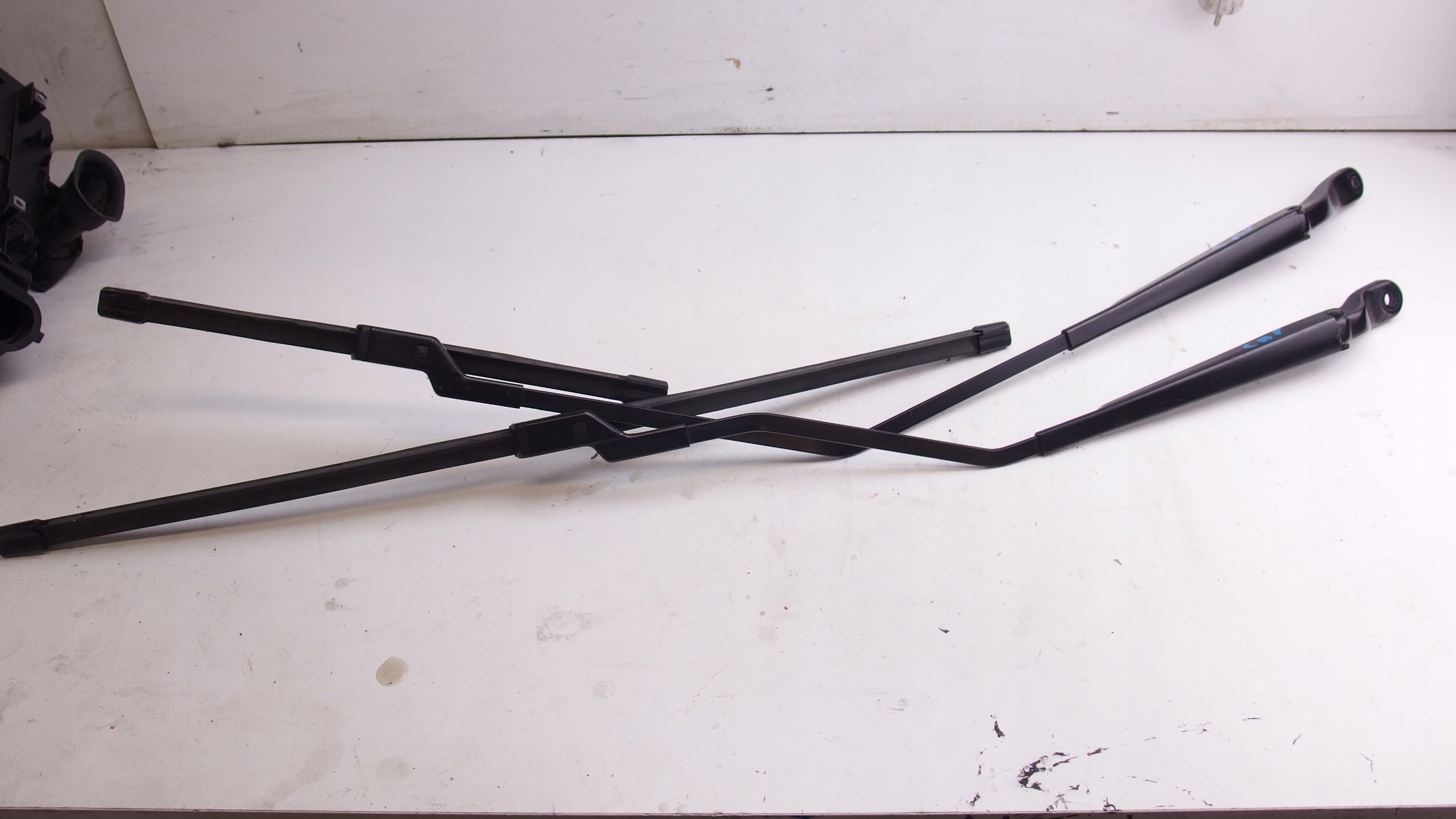 288810776R - CAPTUR II РЫЧАГИ СТЕКЛООЧИСТИТЕЛЯ ПЕРЕДНИЙ ЛЕВЫЙ ПРАВЫЙ