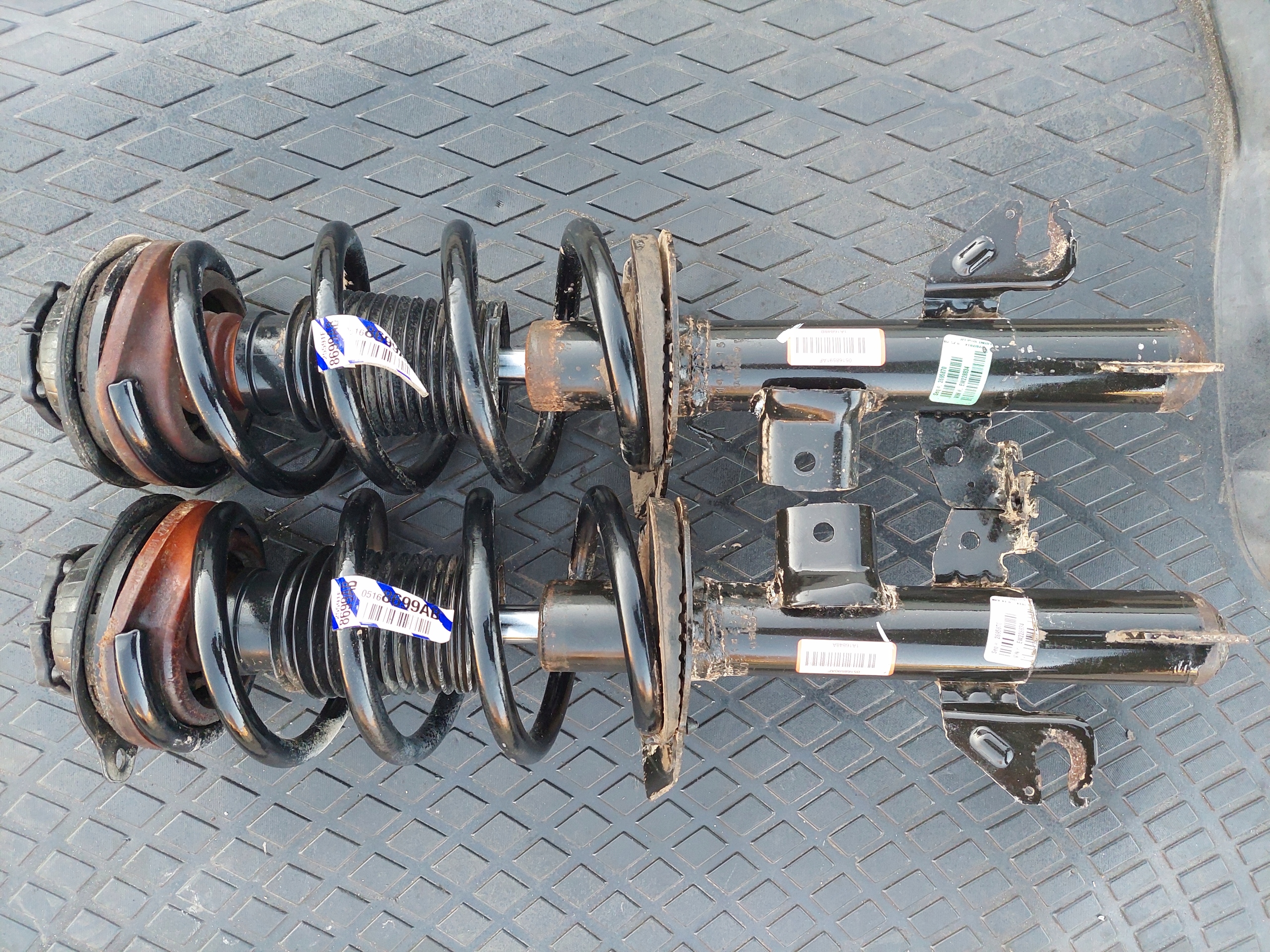 shock absorber front left right 4X4 JEEP CHEROKEE KL 2.0 CRD MULTIJET MANUAL
